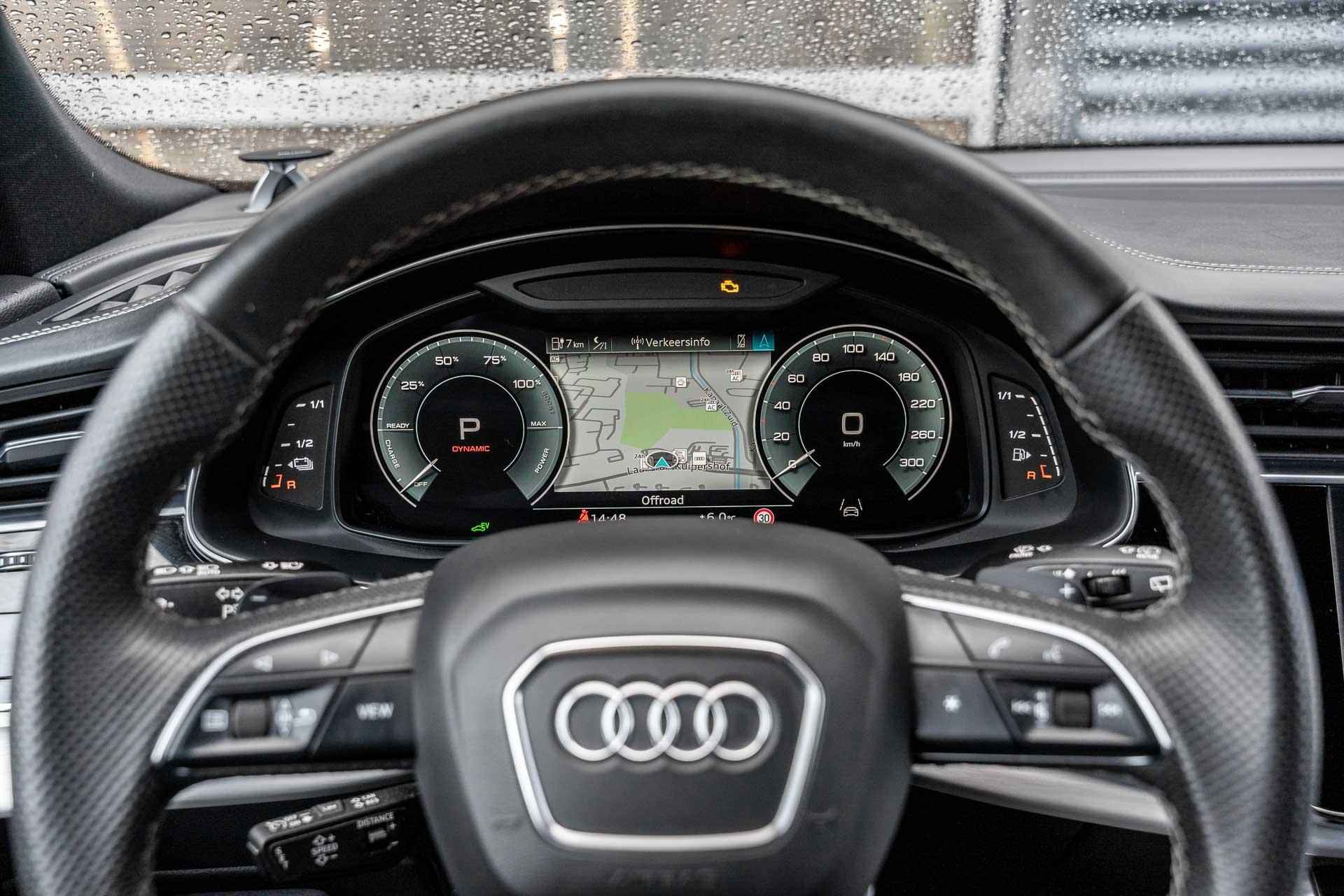 Audi Q8 60 TFSI e 462pk quattro Pro Line S Competition | Nardo Grijs Gewrapt | Head up display | B&O Advanced 3D | Nachtzicht | Panoramadak - 24/61