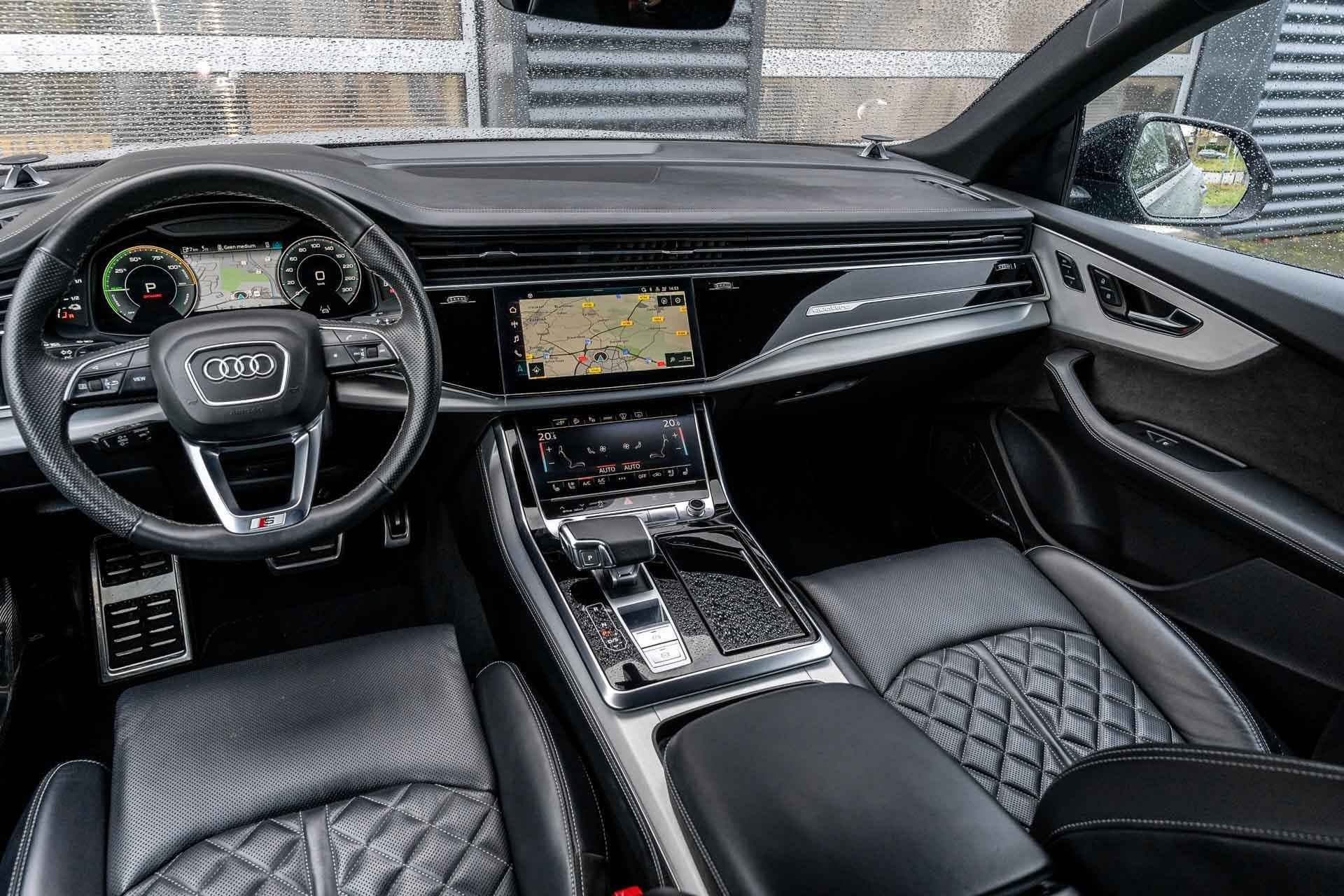 Audi Q8 60 TFSI e 462pk quattro Pro Line S Competition | Nardo Grijs Gewrapt | Head up display | B&O Advanced 3D | Nachtzicht | Panoramadak - 36/61