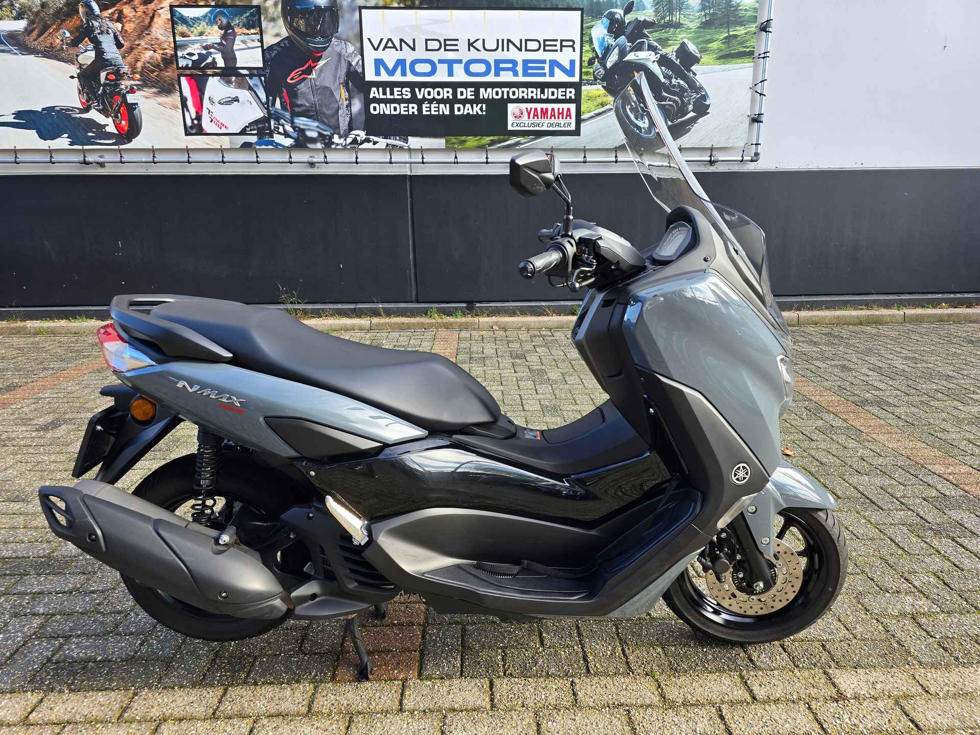 Yamaha NMAX 155 - 1/25