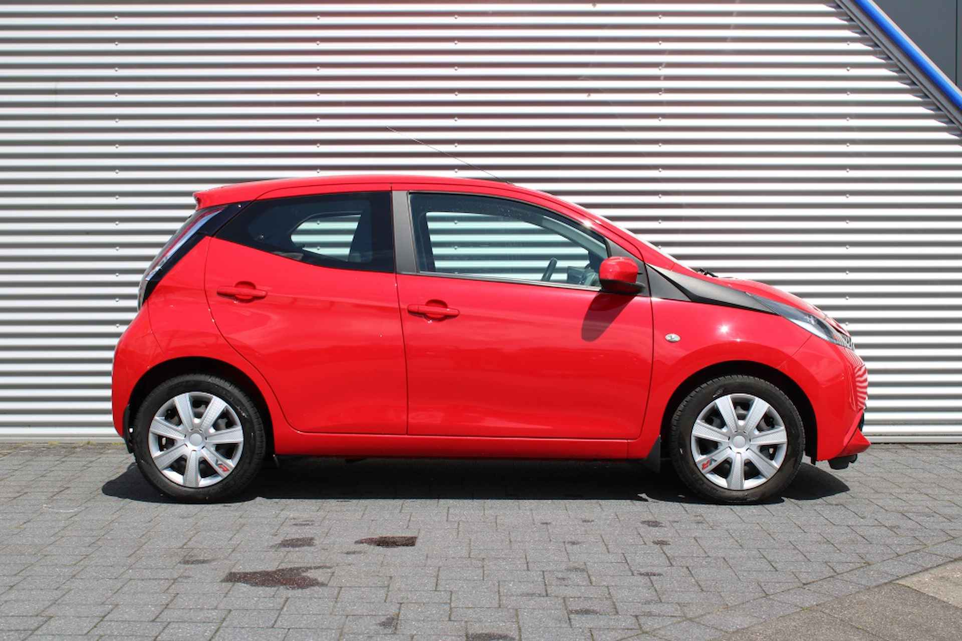 Toyota Aygo 1.0 VVT-i x-play Automaat - 4/30