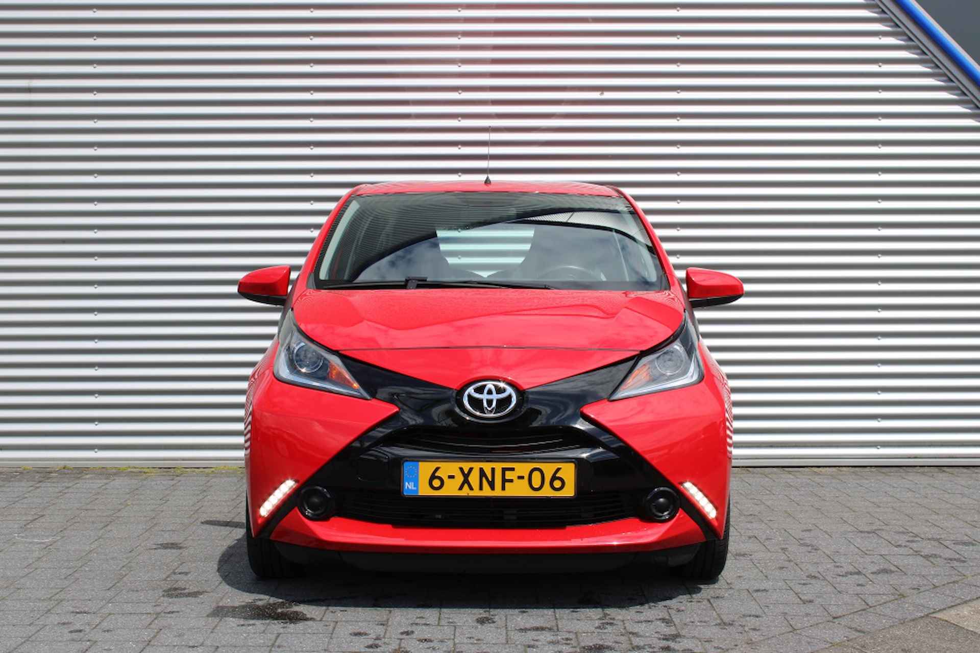 Toyota Aygo 1.0 VVT-i x-play Automaat - 6/30