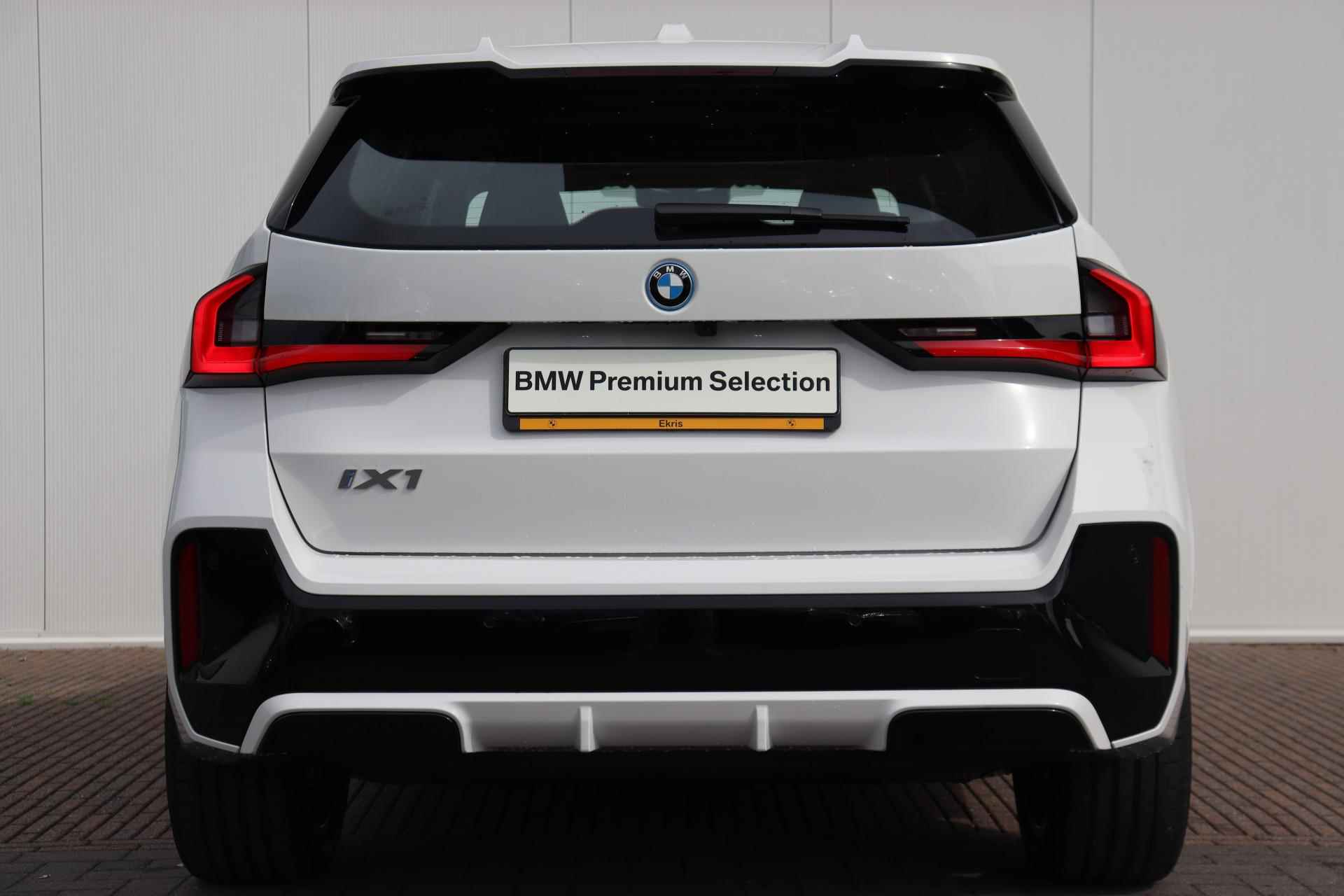 BMW iX1 eDrive20 67 kWh M-Sportpakket Premium Pack / Harman Kardon / M-sport Pro / Stoelverwarming / 19'' | Showroom Sale - 6/32