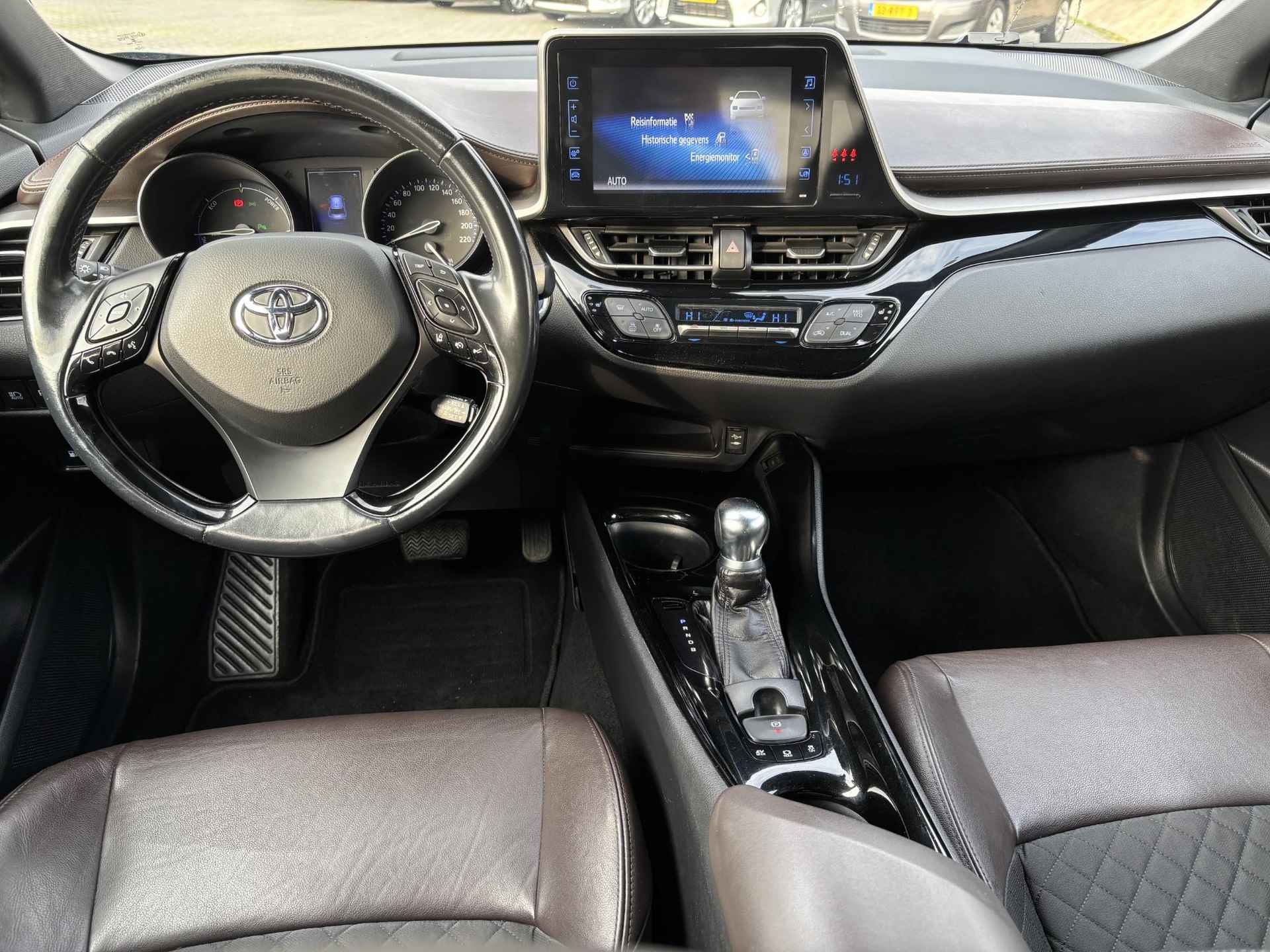 Toyota C-HR 1.8 Hybrid Executive | Dodehoek | Navigatie | Stoelverwarming - 6/23