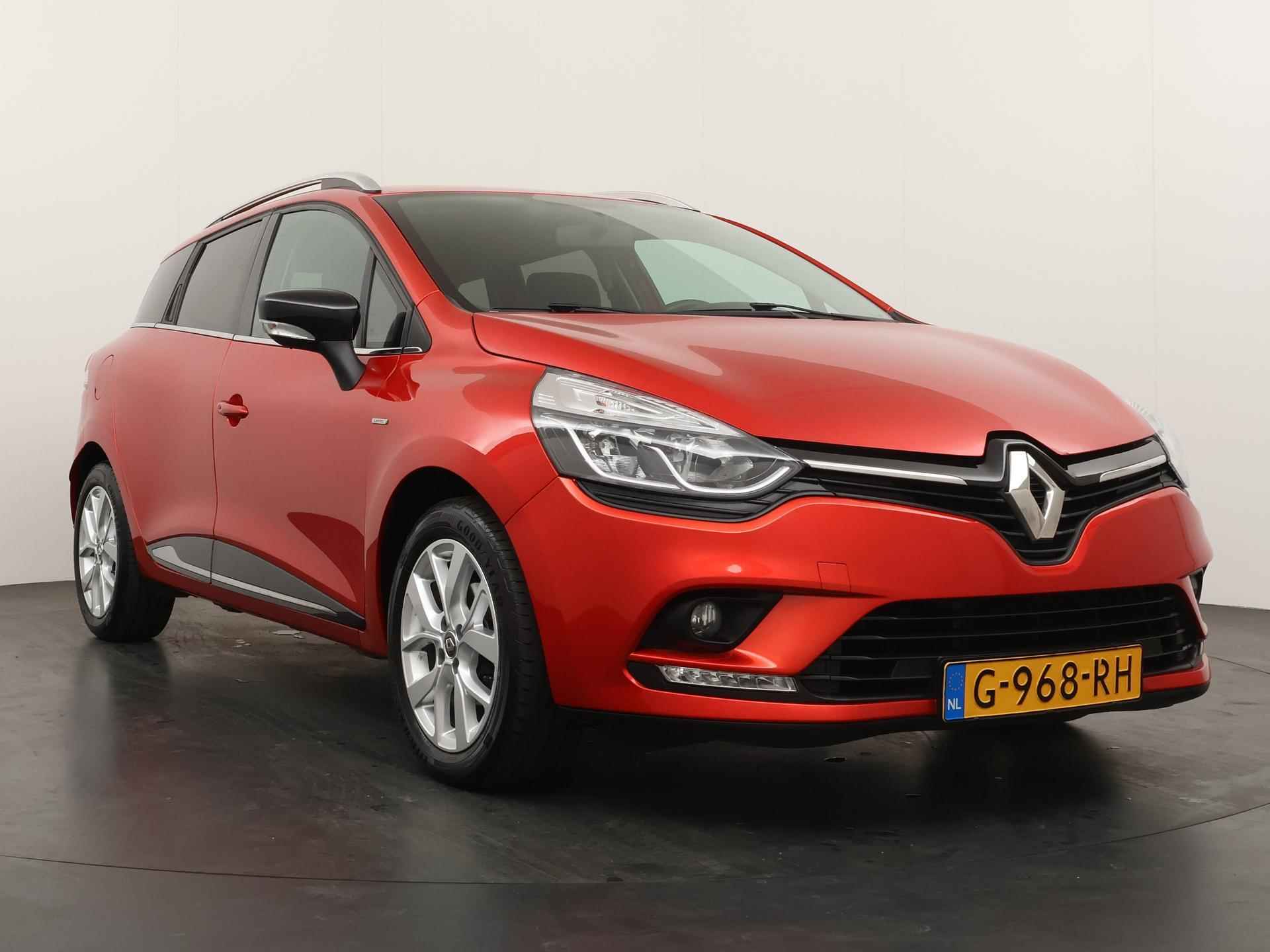 Renault Clio Estate 0.9 TCe Limited - 8/29