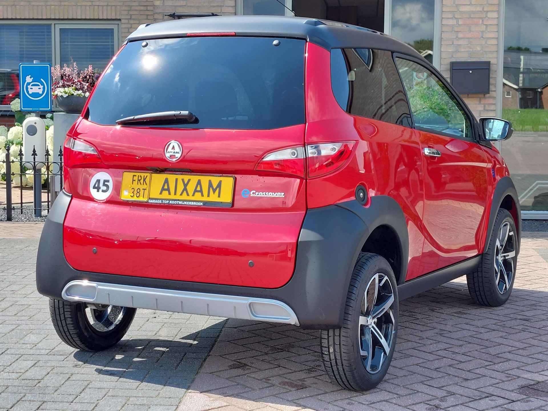 Aixam e-Crossover Premium | Nieuwstaat | Standkachel | Dealer | Garantie - 10/30