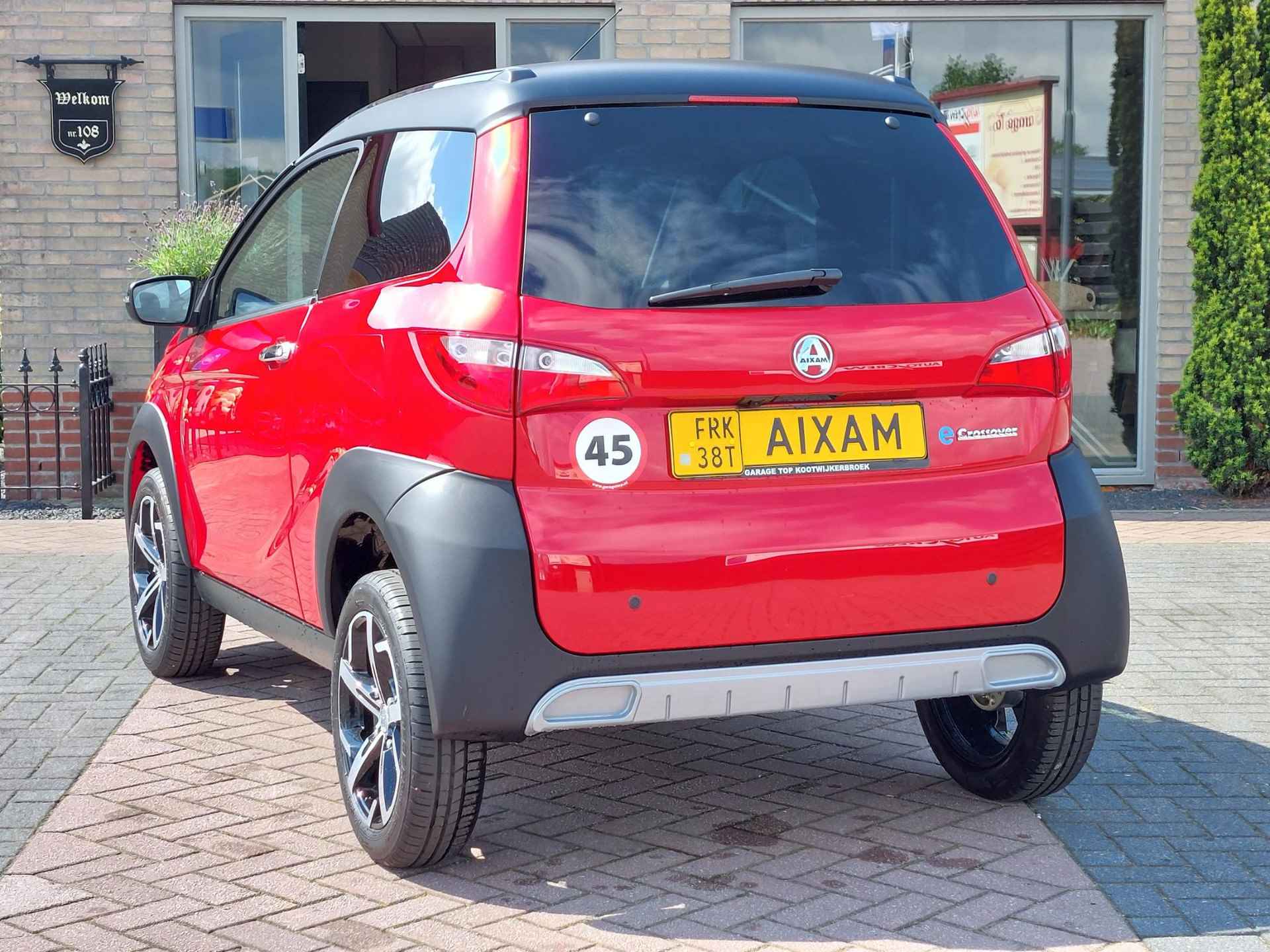 Aixam e-Crossover Premium | Nieuwstaat | Standkachel | Dealer | Garantie - 11/30