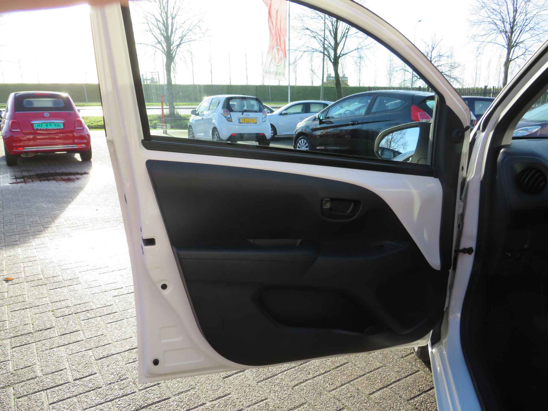 Citroën C1 1.0 VTi Feel | Airco | Bluetooth | LED Dagrijverlichting | Incl. BOVAG Garantie | 2e eigenaar| 5-Deurs | - 12/28
