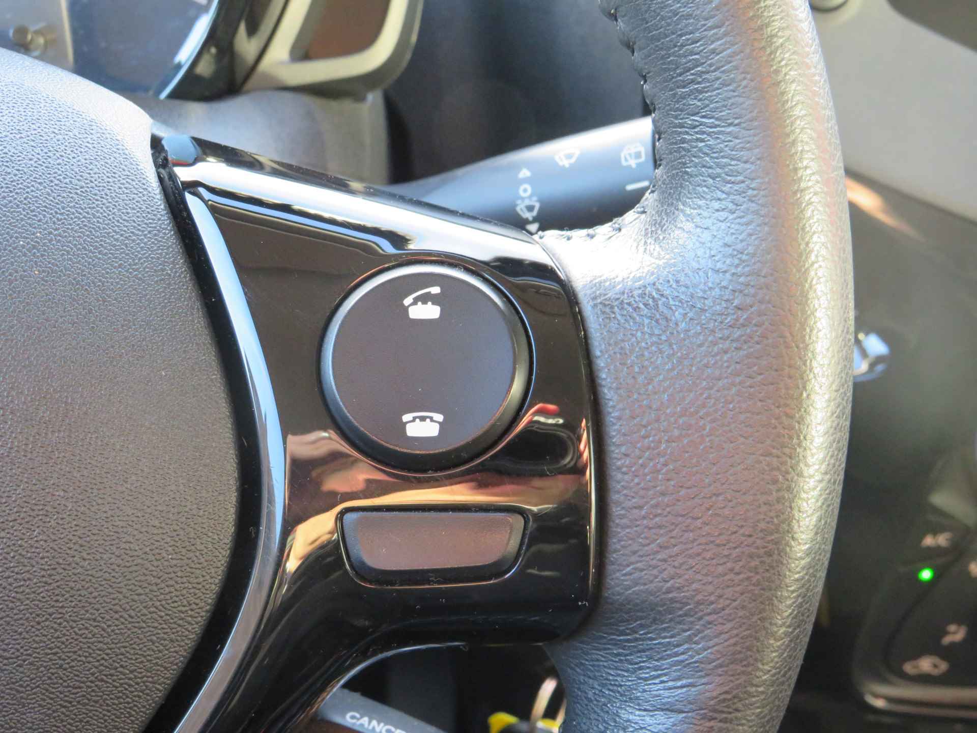 Citroën C1 1.0 VTi Feel | Airco | Bluetooth | LED Dagrijverlichting | Incl. BOVAG Garantie | 2e eigenaar| 5-Deurs | - 19/28