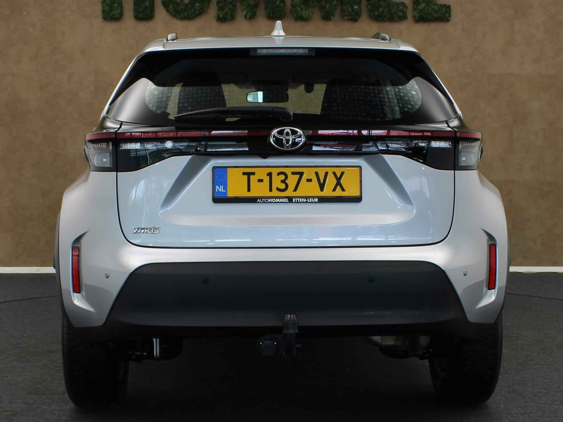 Toyota Yaris Cross 1.5 VVT-I Active - ORIGINEEL NEDERLANDSE AUTO - VASTE TREKHAAK (1350 KG GEREMD TREKGEWICHT) - PARKEERSENSOREN VOOR EN ACHTER - ADAPTIVE CRUISE CONTROL - ACHTERUITRIJ CAMERA - 10/29