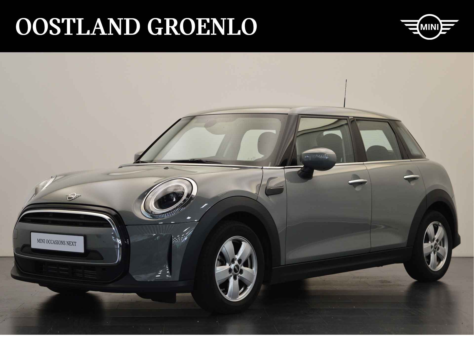 MINI Hatchback Cooper Essential Automaat / Multifunctioneel stuurwiel / LED / PDC achter / Cruise Control / Navigatie / Airconditioning - 1/20