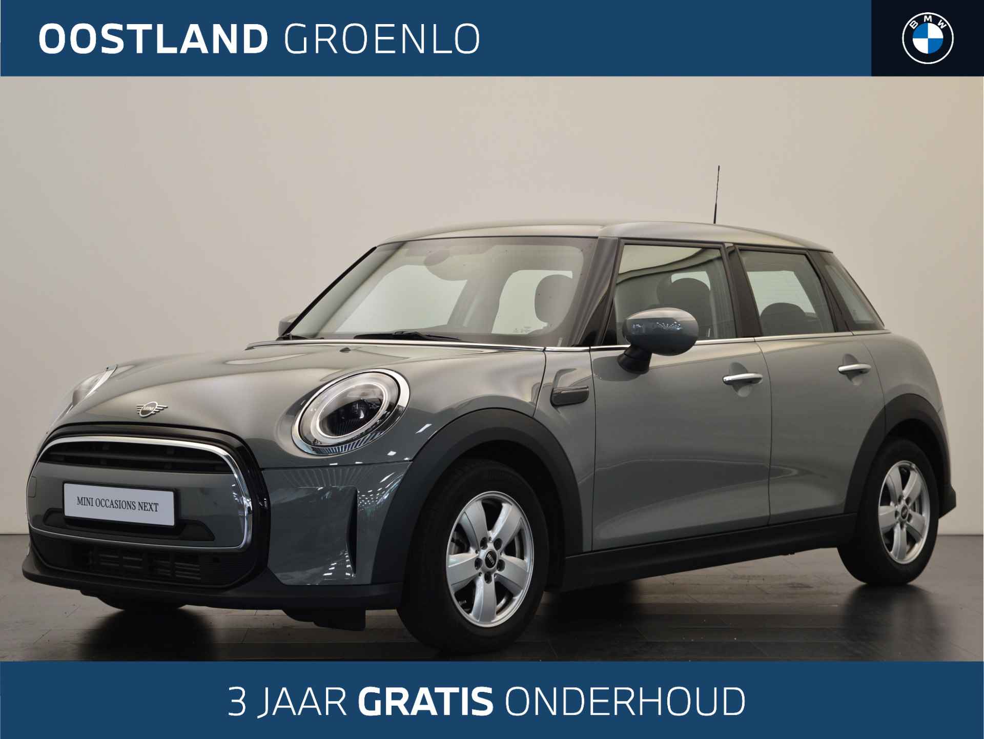 MINI Hatchback Cooper Essential Automaat / Multifunctioneel stuurwiel / LED / PDC achter / Cruise Control / Navigatie / Airconditioning