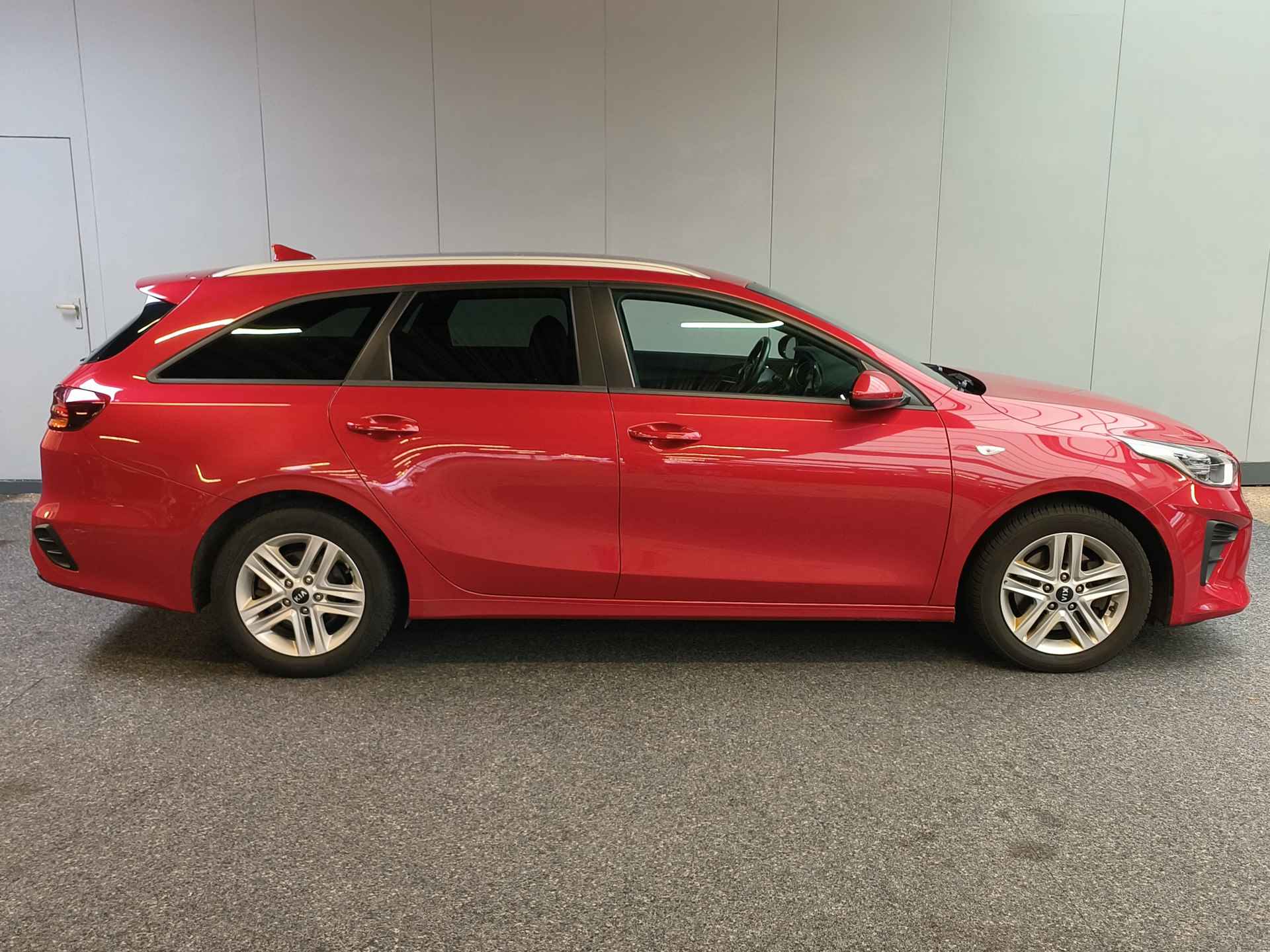 Kia Ceed Sportswagon 1.0 T-GDi uit 2021 Rijklaar + Fabrieksgarantie tot 09-2028 Henk Jongen Auto's in Helmond,  al 50 jaar service zoals 't hoort! - 3/32