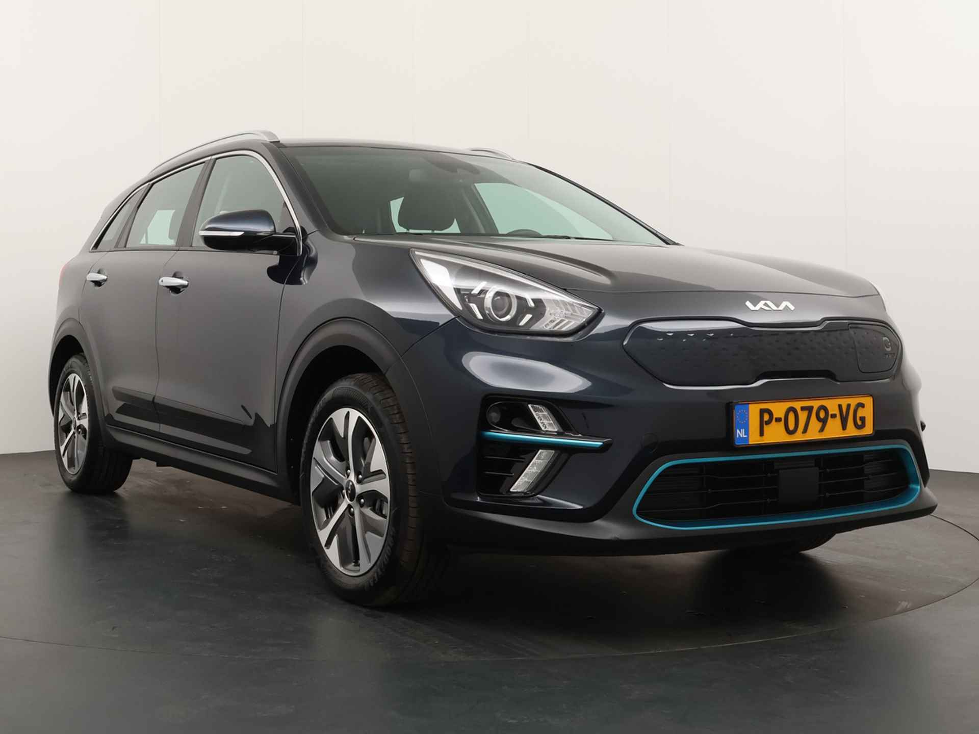 Kia e-Niro DynamicLine 64 kWh - Adaptief Control - Climate Control - Navigatie - Apple/Android Carplay - Fabrieksgarantie Tot 2029 - 11/49