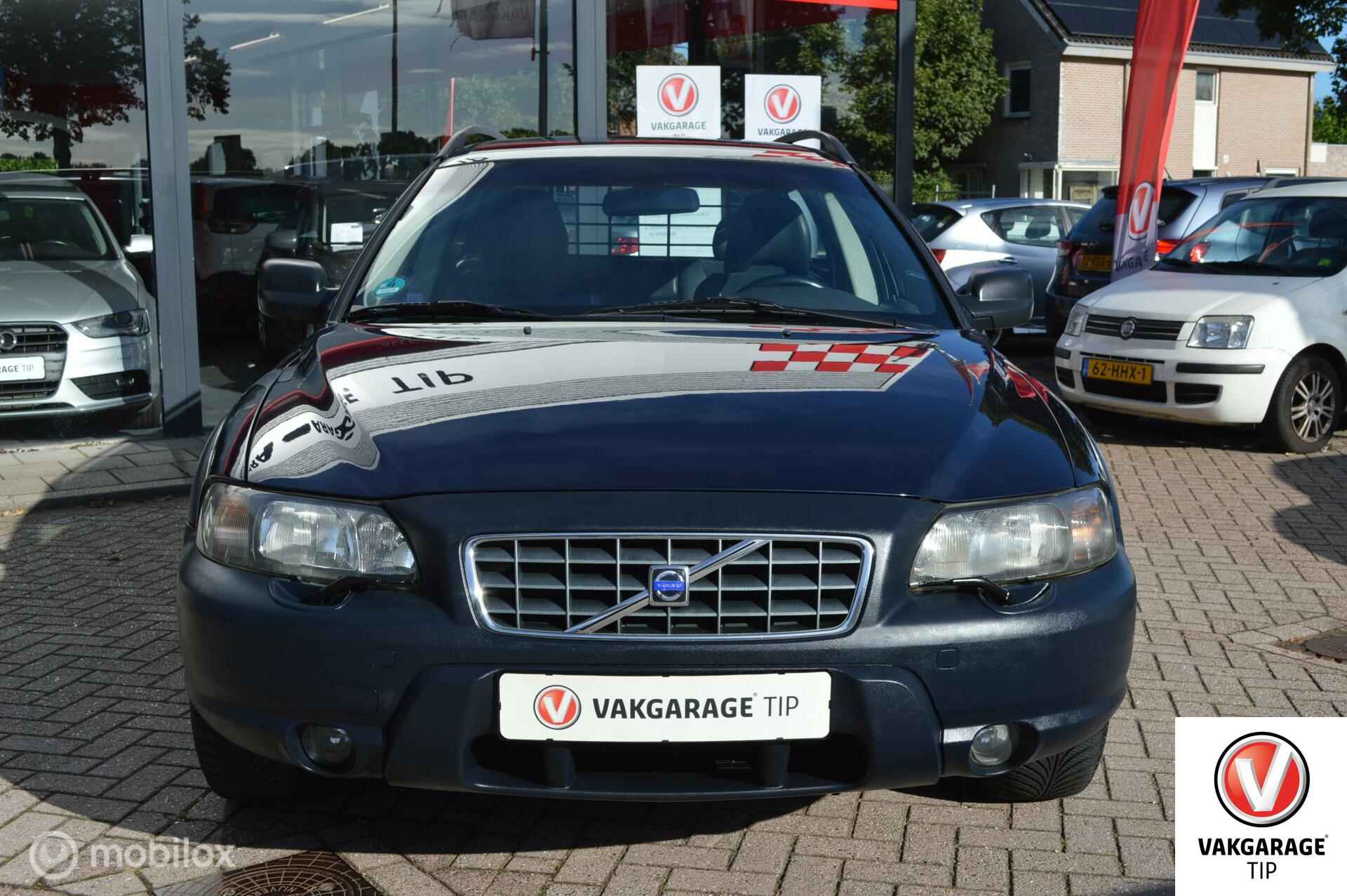 Volvo V70 2.4 T AWD - 2/30