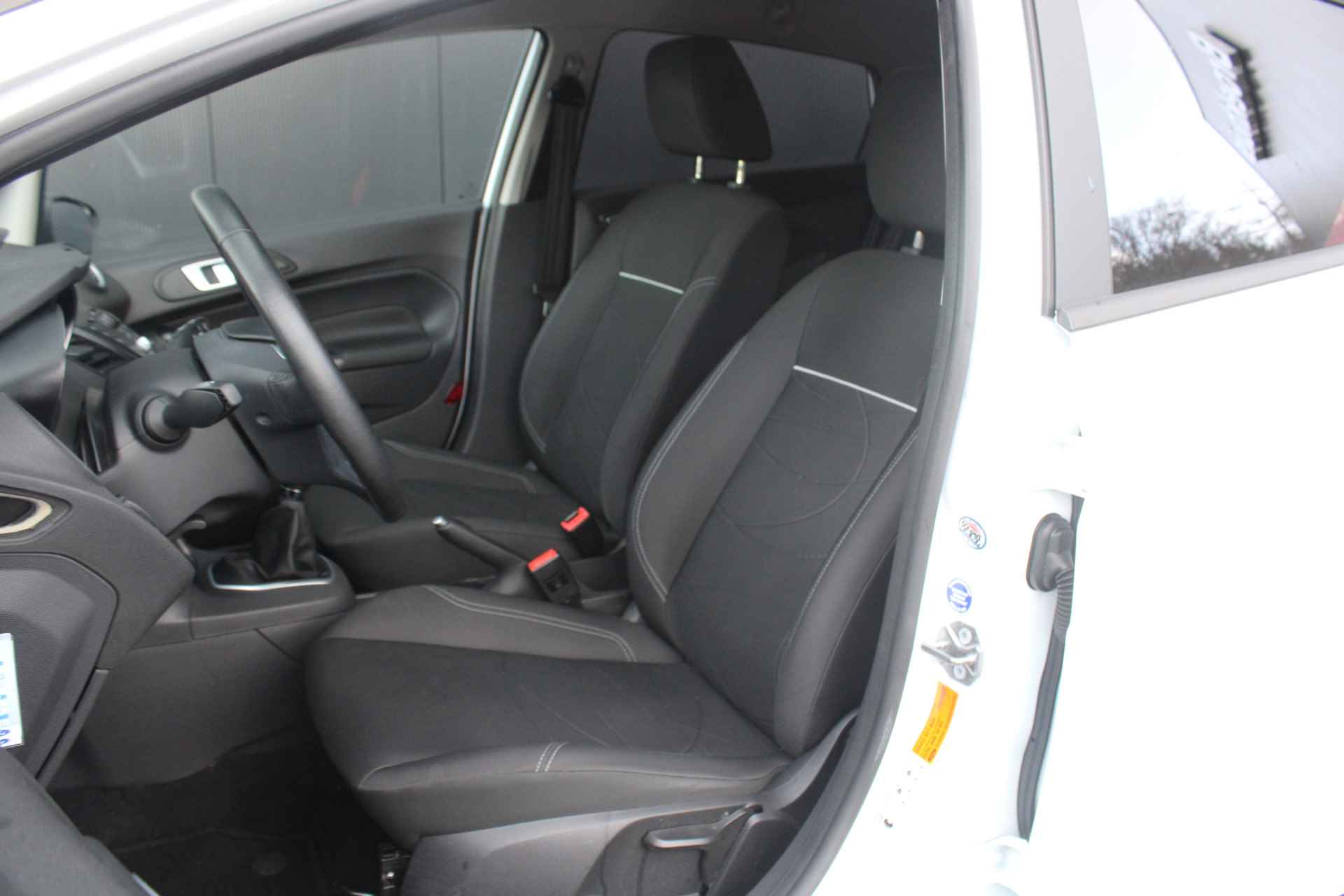 Ford Fiesta 1.0 100pk Hot Hatch | 100 % dealer o.h. | Privacy-Glass | Spoiler | Cruise | Navigatie incl. Bluetooth - 7/23