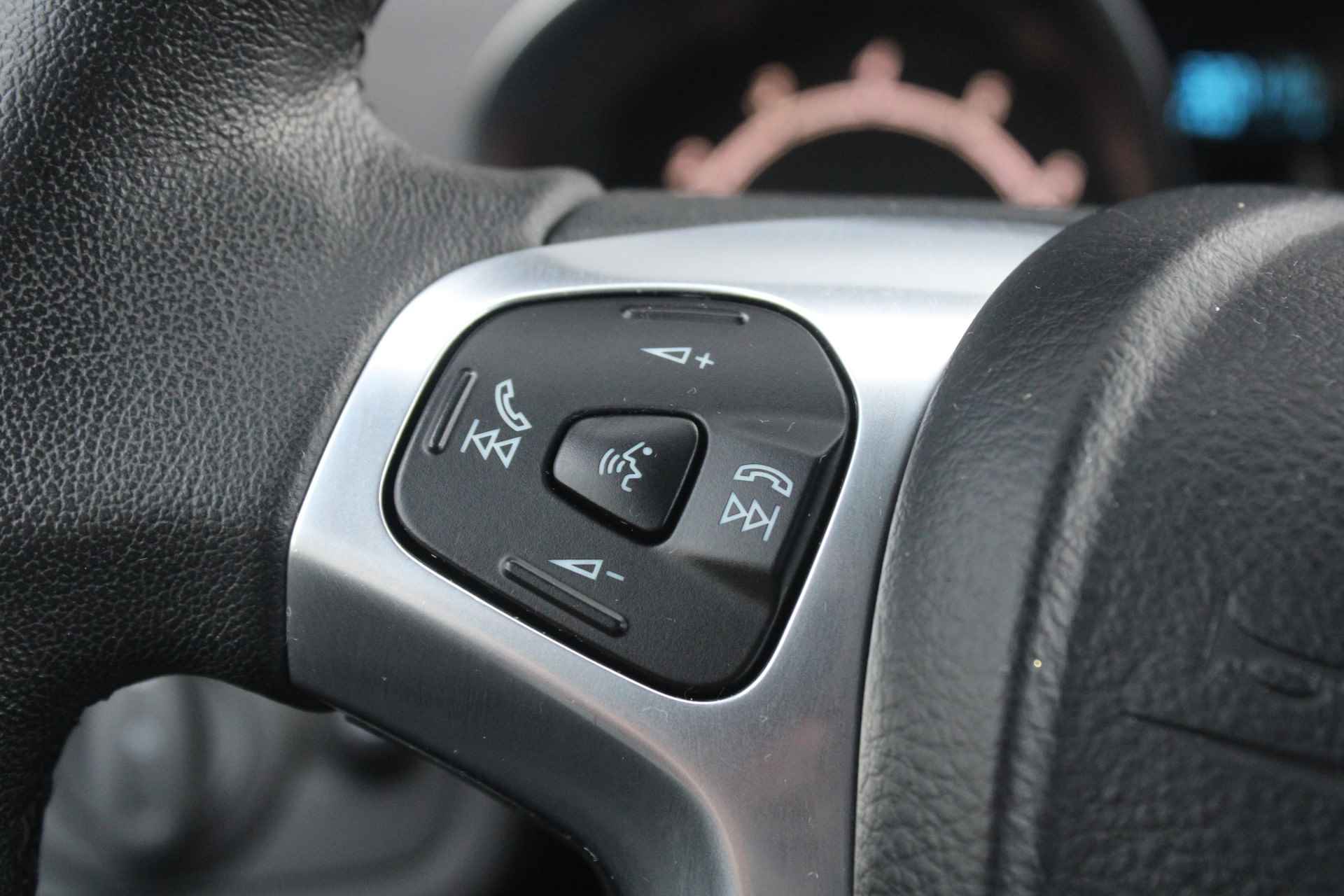 Ford Fiesta 1.0 100pk Hot Hatch | 100 % dealer o.h. | Privacy-Glass | Spoiler | Cruise | Navigatie incl. Bluetooth - 15/23