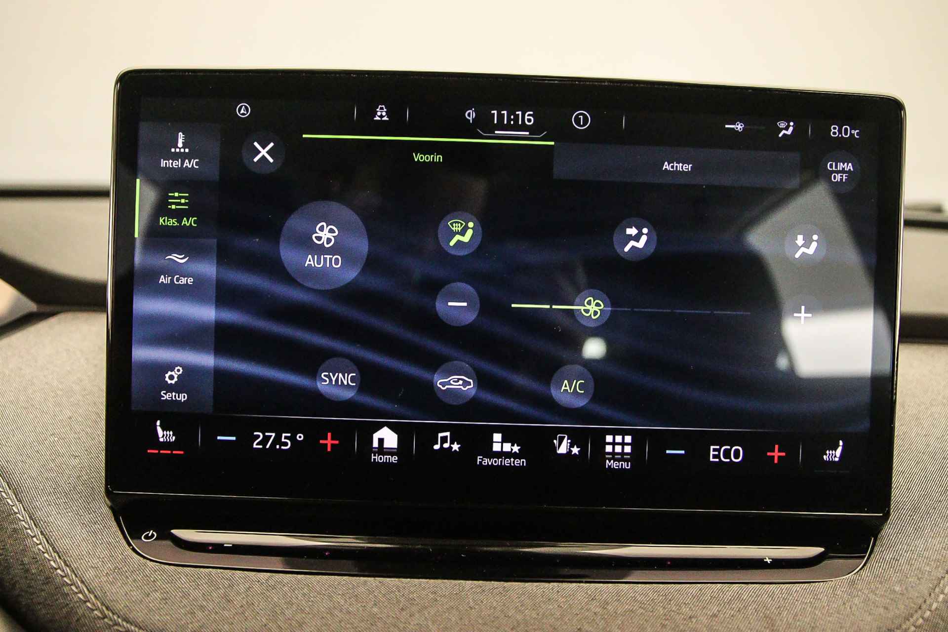 Škoda Enyaq iV 60 180pk Automaat Achteruitrijcamera, Cruise control, Airco, Navigatie, DAB, Parkeersensoren, LED verlichting, App connect - 28/42