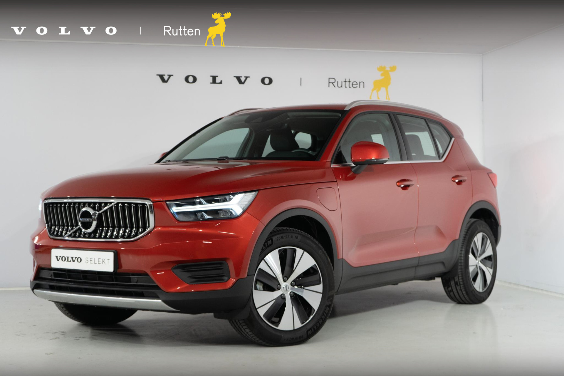 Volvo XC40 T4 211PK Automaat Recharge Inscription Expression / Pack assist pack / Navigatie Tech / Volvo On-Call