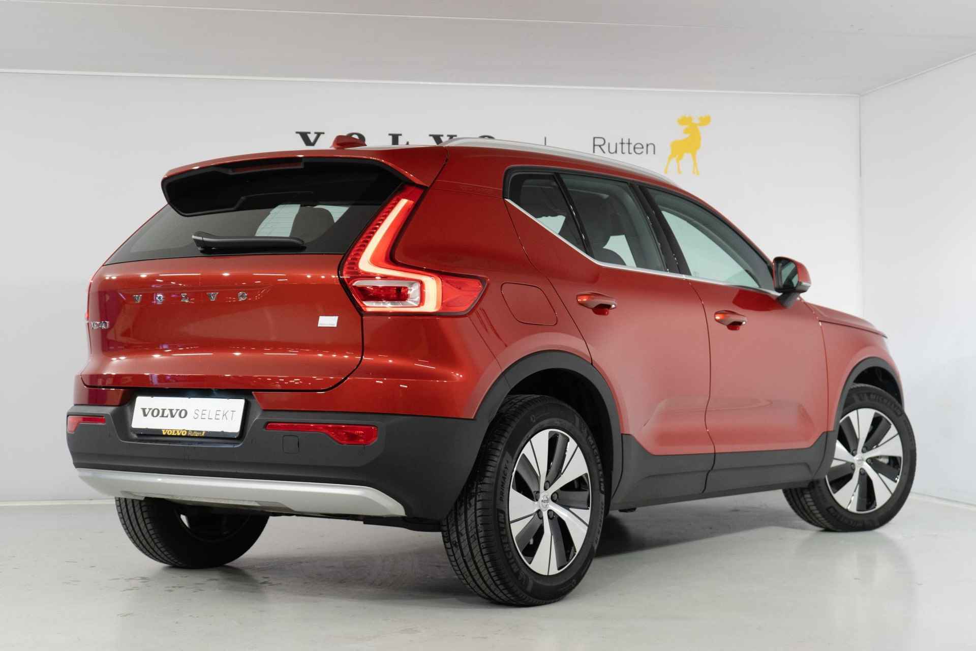 Volvo XC40 T4 211PK Automaat Recharge Inscription Expression / Pack assist pack / Navigatie Tech / Volvo On-Call - 2/36