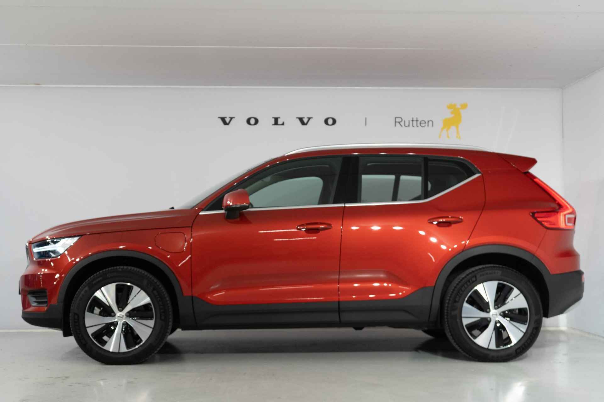 Volvo XC40 T4 211PK Automaat Recharge Inscription Expression / Pack assist pack / Navigatie Tech / Volvo On-Call - 8/36