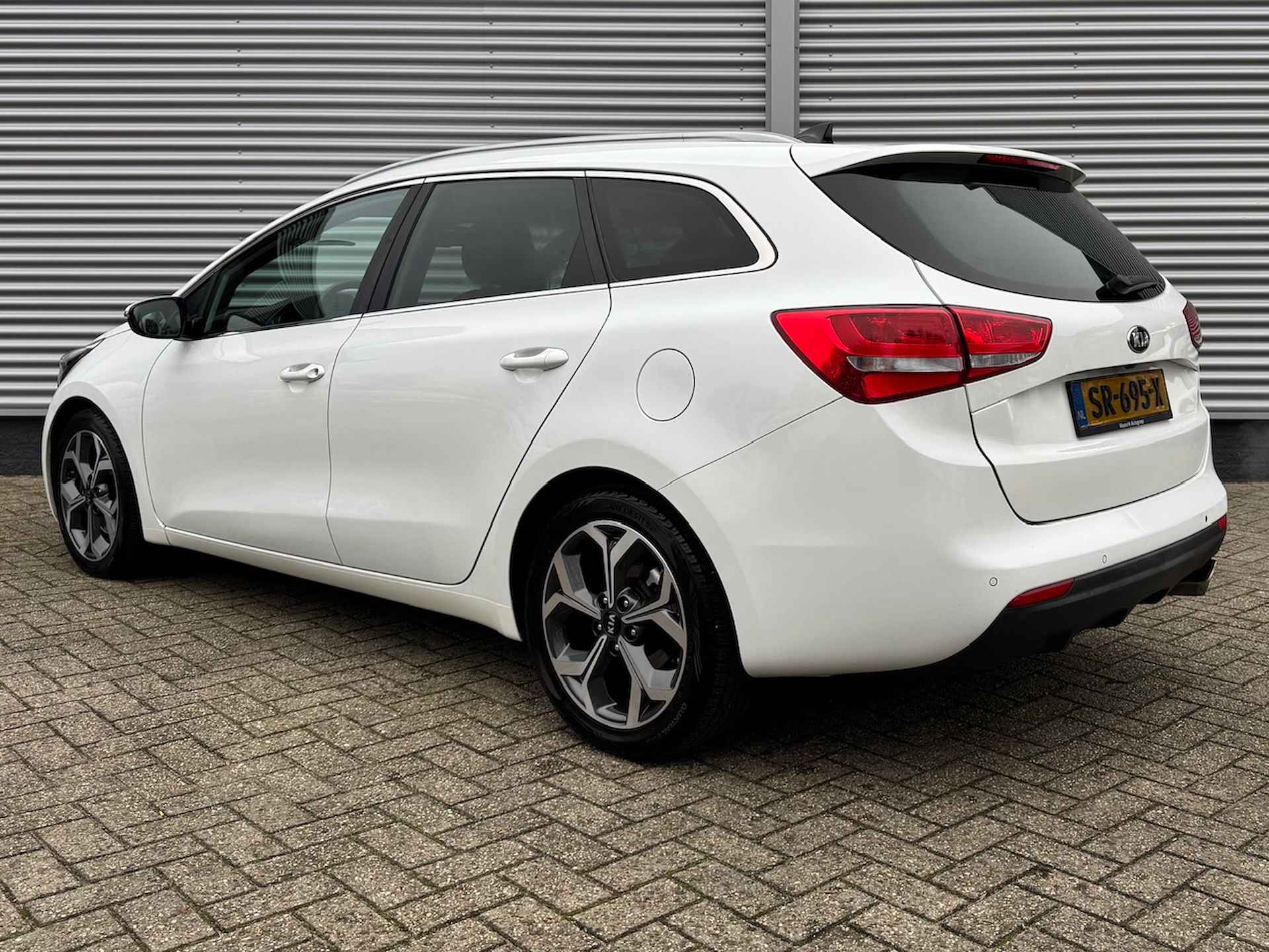 Kia Cee D 1.0 T-GDi 120PK GT-Line Edition | Schuif/Kanteldak | Stoel/Stuurwielverwarming | Navigatie | Climate Control | - 3/41