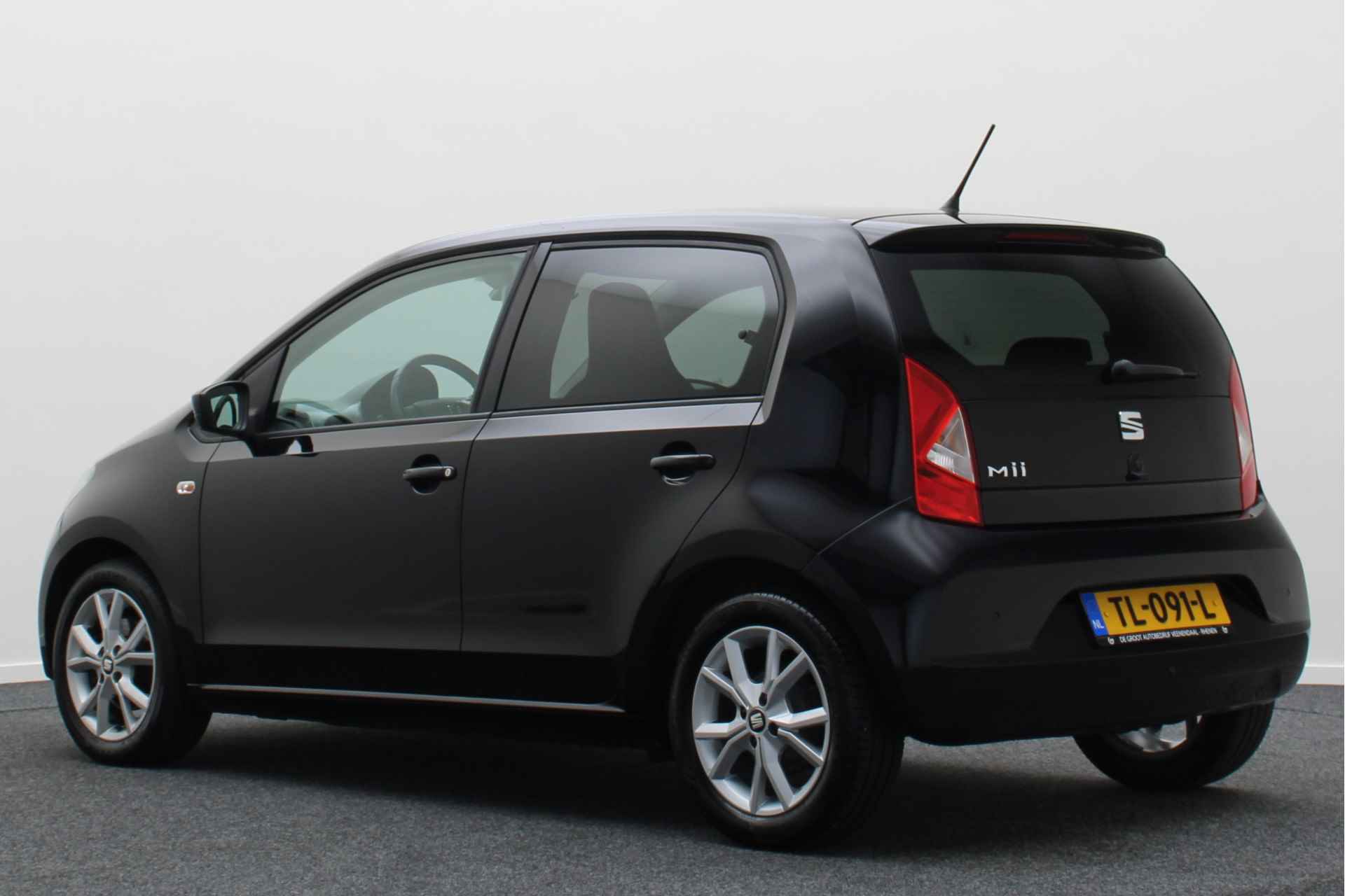 SEAT Mii 1.0 Sport Intense 5-Deurs, Airco, Bluetooth, Cruise, PDC, LED, Getint Glas, 15'' - 3/36