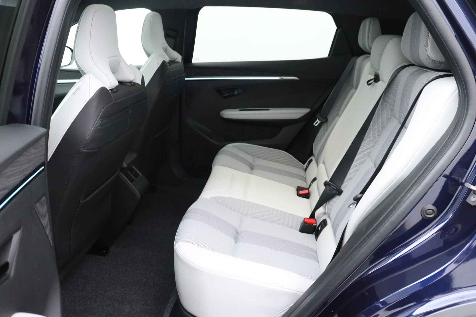 Renault Scenic E-Tech EV87 long range iconic | Google maps | Elektrische stoelen met stoelverwarming en geheugenstand | Automatische Airconditioning | Adaptive cruisecontrol - 18/25