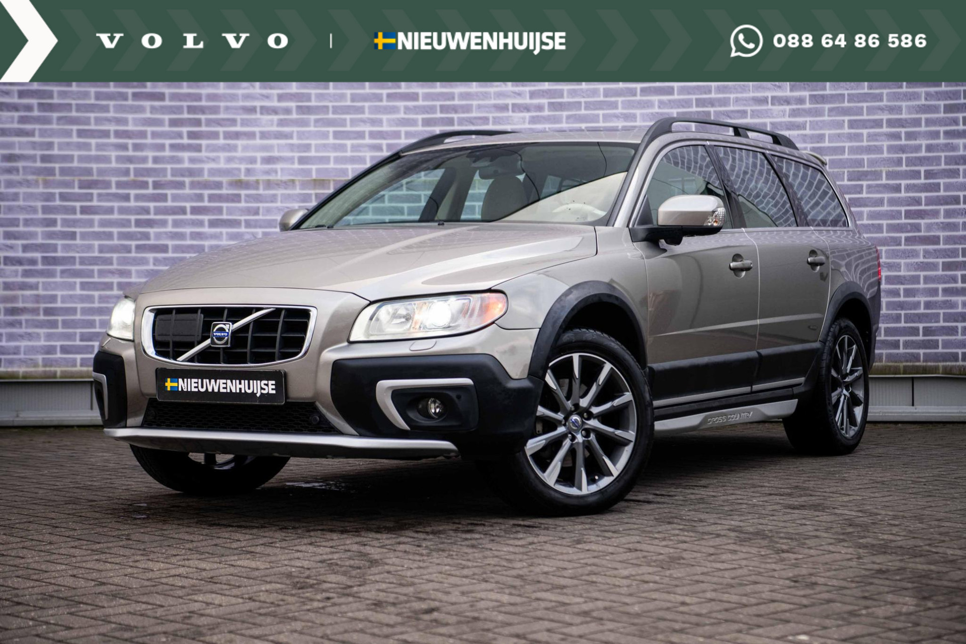 Volvo XC70 3.2 Summum | Trekhaak | Schuif/Kantel dak | Adaptive Cruise | BLIS | Parkeersensoren | Memory Seats | Leer | Stoelverwarming |