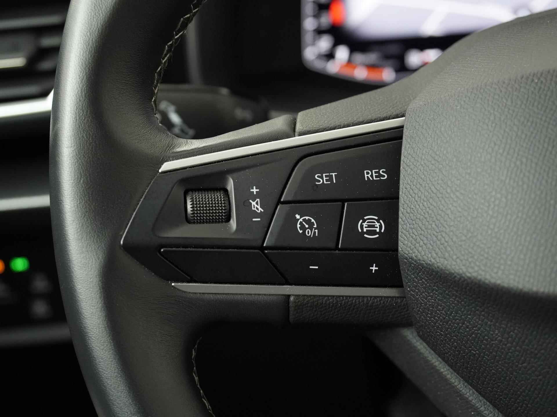 SEAT Leon Sportstourer 1.0 TSI Style | Digital Cockpit | Stoelverwarming | Beats Audio | Zondag Open! - 7/36