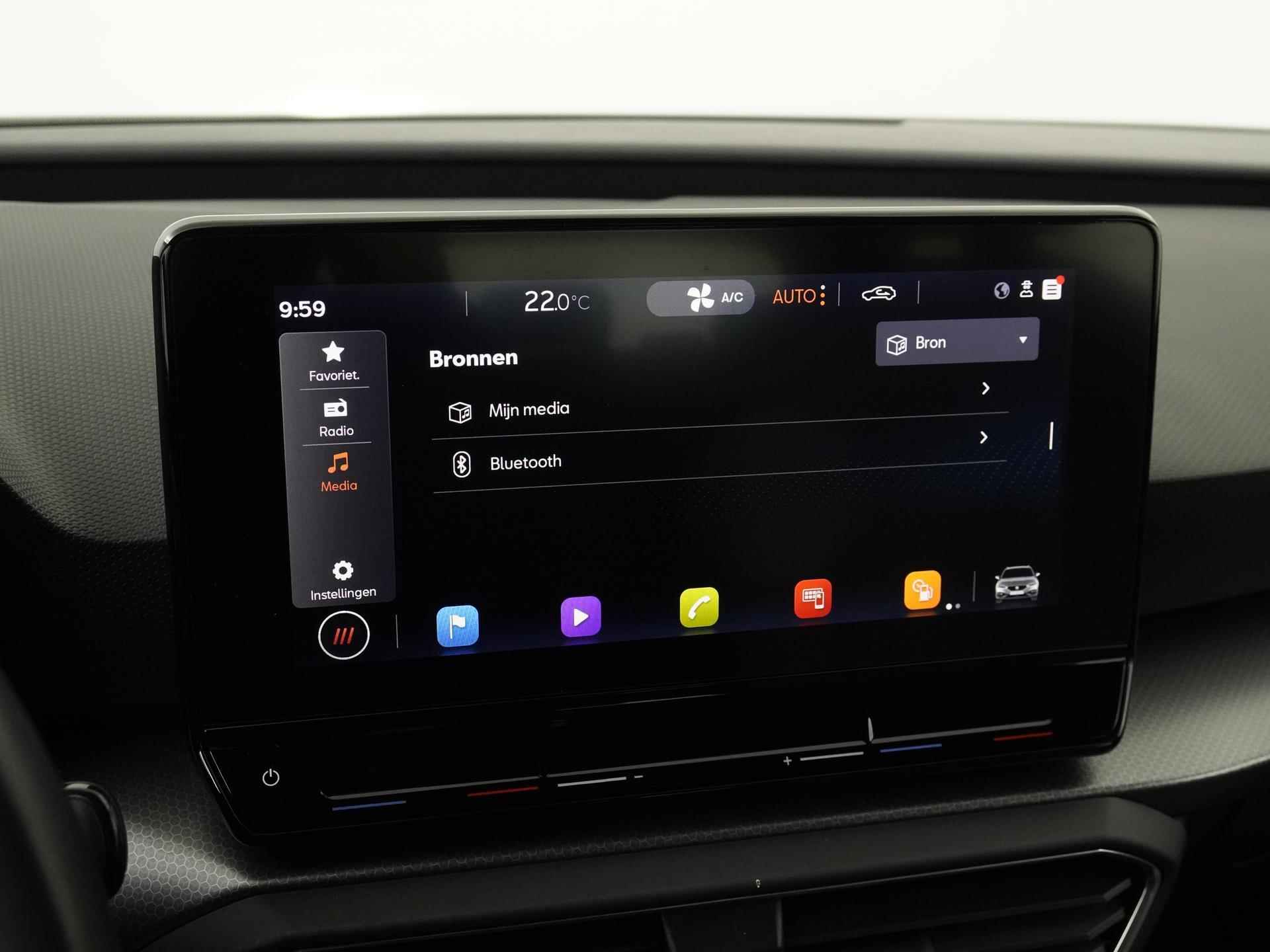 SEAT Leon Sportstourer 1.0 TSI Style | Digital Cockpit | Stoelverwarming | Beats Audio | Zondag Open! - 15/36