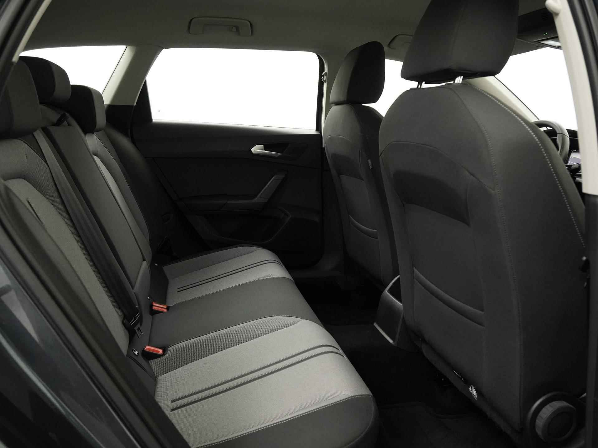 SEAT Leon Sportstourer 1.0 TSI Style | Digital Cockpit | Stoelverwarming | Beats Audio | Zondag Open! - 24/36