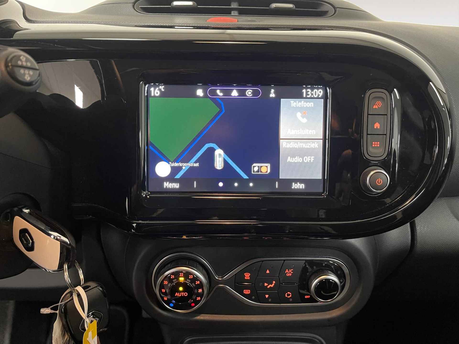 Renault Twingo Z.E. R80 E-Tech Série Limitée Urban Night 22 kWh Navi airco camera parkeersensoren apple carplay android auto lm velgen Stoelverwarming DIKSTE UITVOERING - 11/17