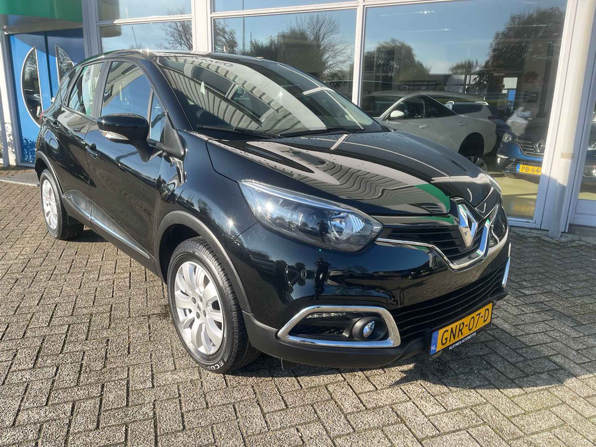 Renault Captur 0.9 TCe Limited, Nav, Trekhaak, Airco - 4/25