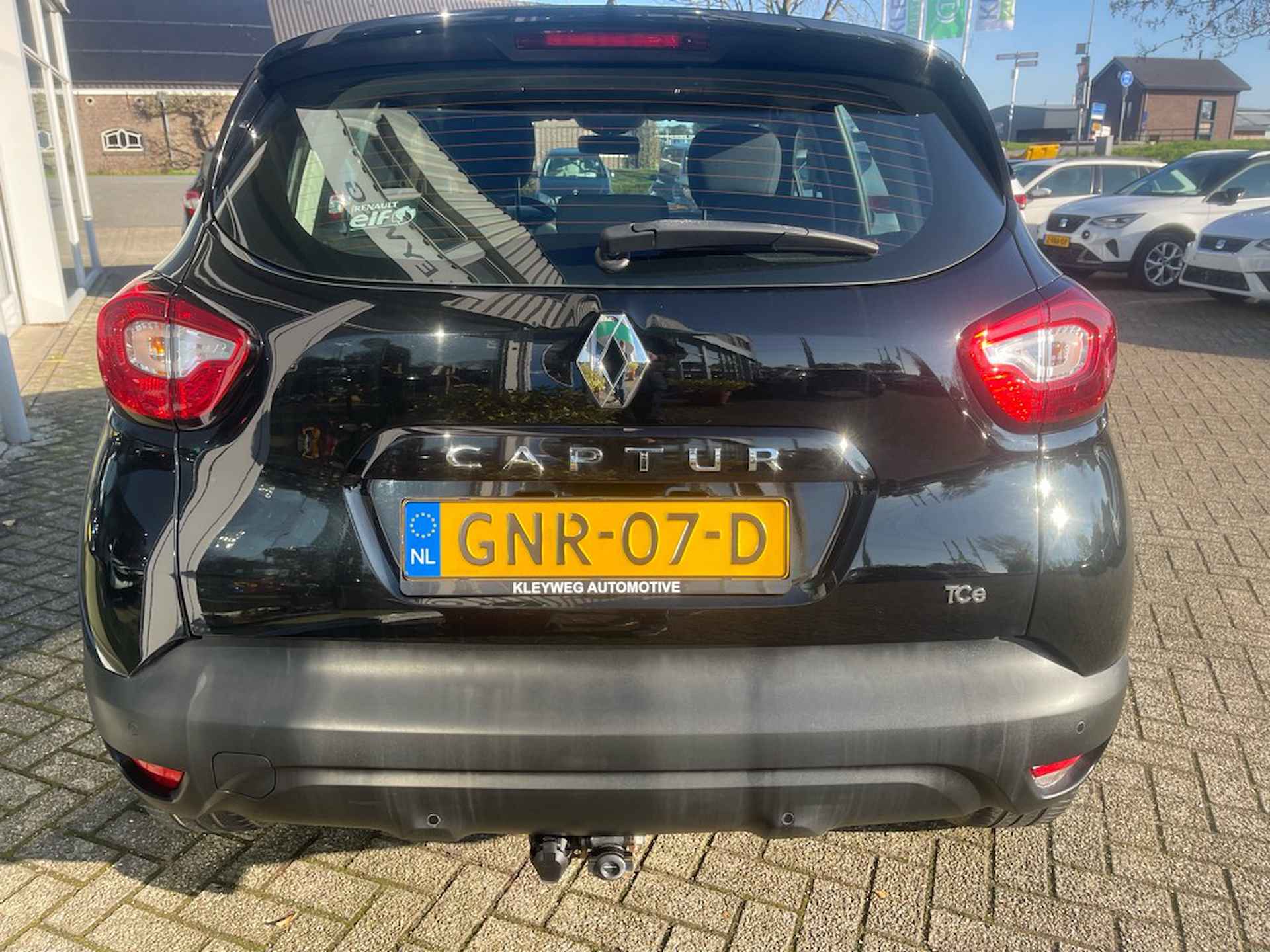 Renault Captur 0.9 TCe Limited, Nav, Trekhaak, Airco - 8/25