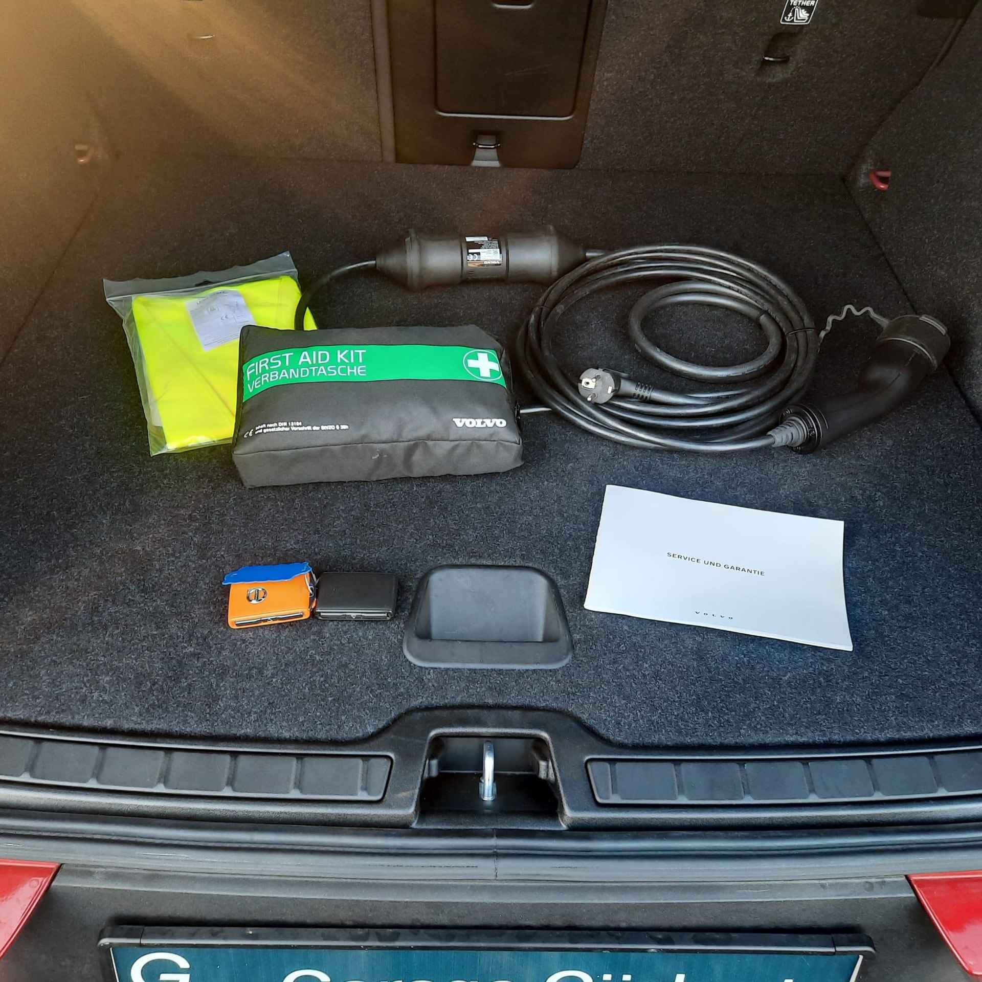 Volvo XC40 1.5 T4 Recharge Inscription Expression Climate pack - Unieke tellerstand van 10954 KM - Park Assist pack - Apple Carplay/Android Auto - Voorruit verwarming - 55/59