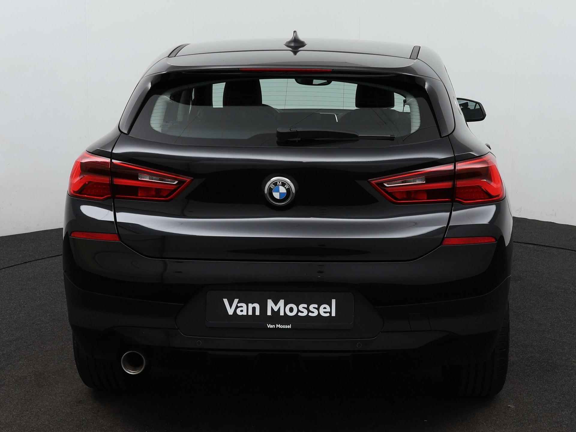 BMW X2 sDrive18i Executive | Climate control | Navigatie | Leder | LMV | Parkeer sensoren | - 4/21