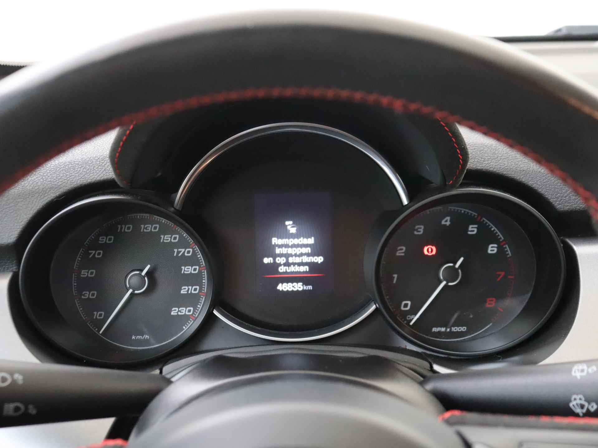 Fiat 500X 1.3 FireFly Turbo 150 Sport Automaat | Navigatie by App | 19 Inch Lichtmetalen Velgen - 8/32