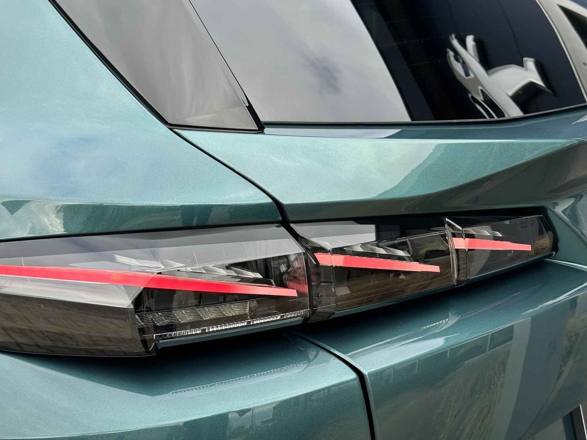 Peugeot 308 SW 1.2 PureTech GT | Automaat | Trekhaak | LED | Pano.Dak | Apple Carplay - 13/20