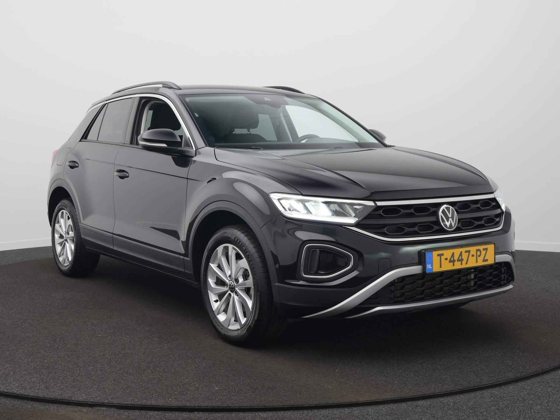 Volkswagen T-Roc 1.5 TSI Life DSG / Navi / Adaptive cruise / Trekhaak - 3/42