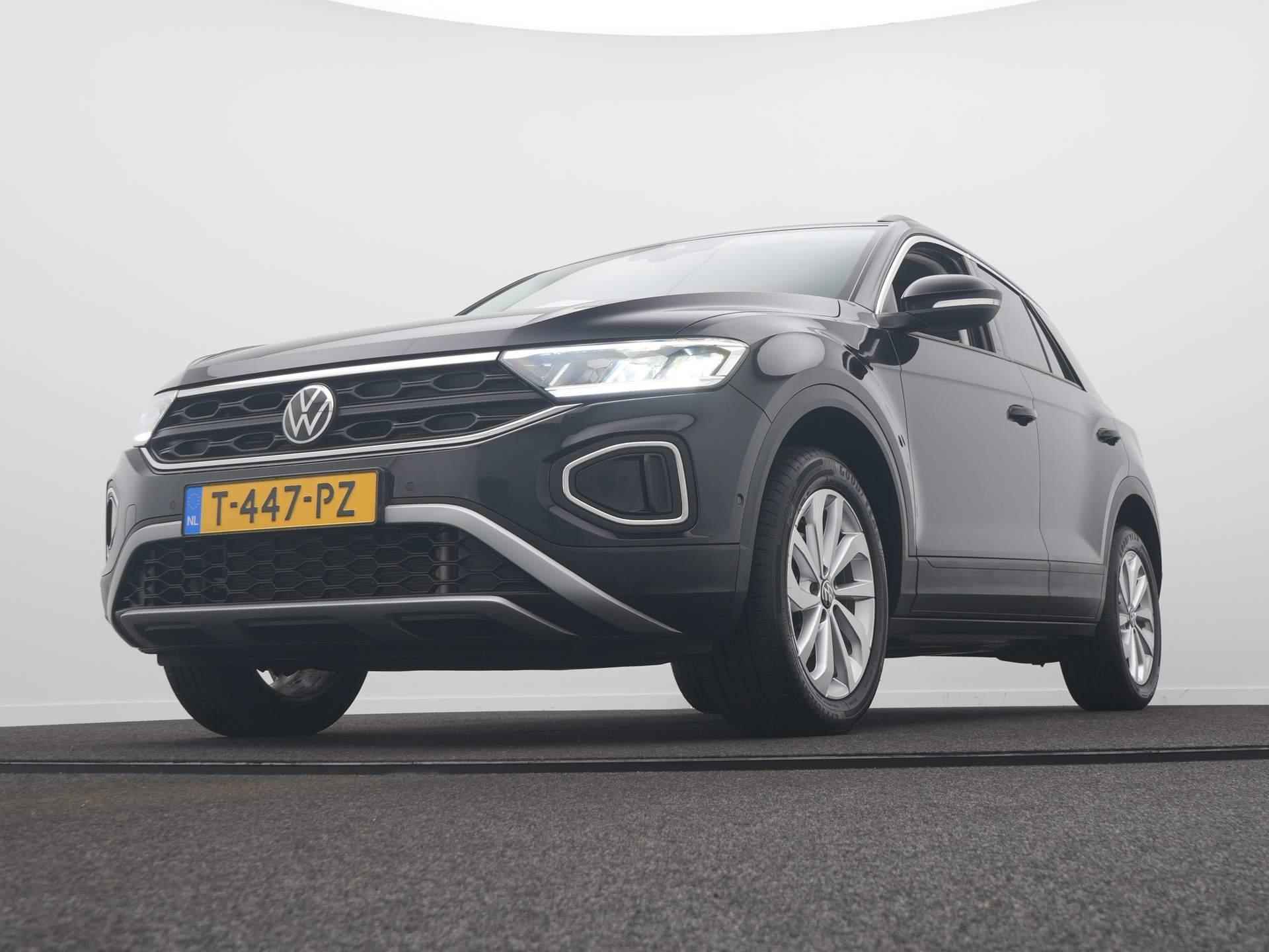 Volkswagen T-Roc 1.5 TSI Life DSG / Navi / Adaptive cruise / Trekhaak - 9/42