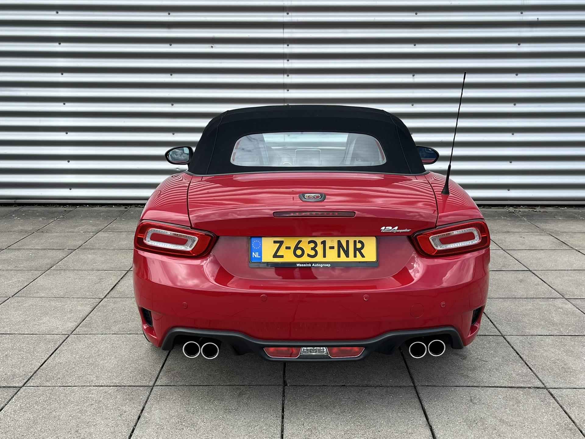 Abarth 124 Spider 1.4 MultiAir Turbo 170pk Automaat | Climate Control | Leder | Bose Audio | Uitlaatsysteem met kleppen | - 7/26