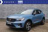 Volvo XC40 2.0 B3 Plus Dark | Trekhaak | Adaptive Cruise Control | Harman/Kardon audio | Elektrische stoelverstelling | Stoel- en stuurverwarming | Verwarmde Voorruit |