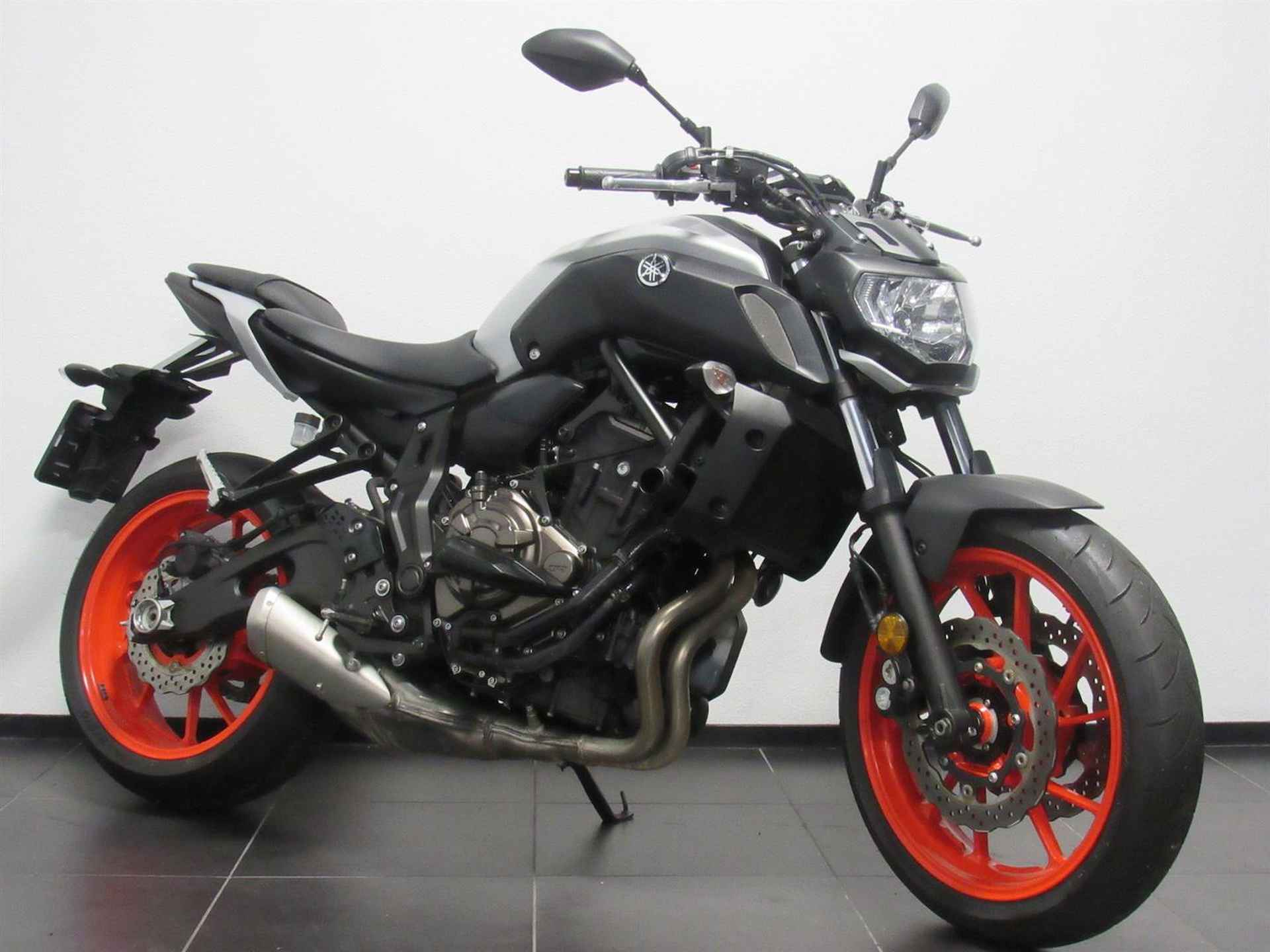 Yamaha MT-07 ABS - 2020 - 2/14