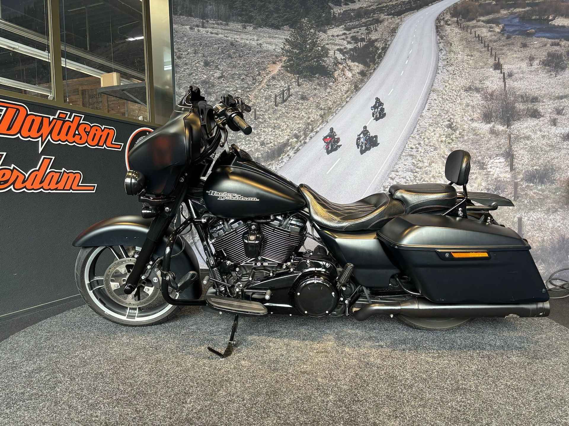 Harley-Davidson FLHXS STREET GLIDE SPECIAL - 3/7