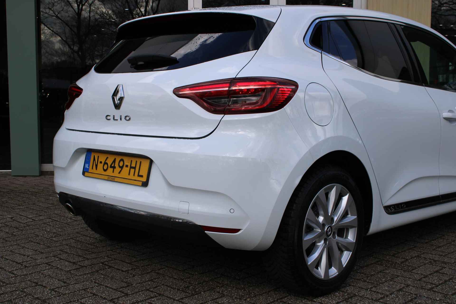 Renault Clio 1.0 TCe 90 Intens CLIMA | PDC | CRUISE - 16/36