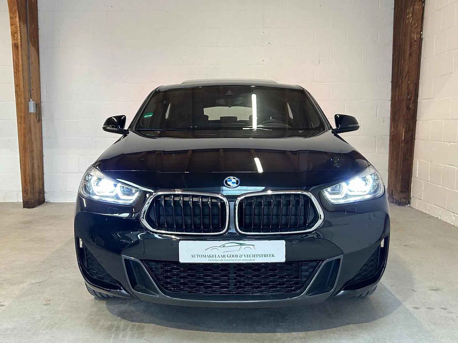 BMW X2 xDrive25e High Exec. - M-Sport - Panorama - Adaptief - 3/25