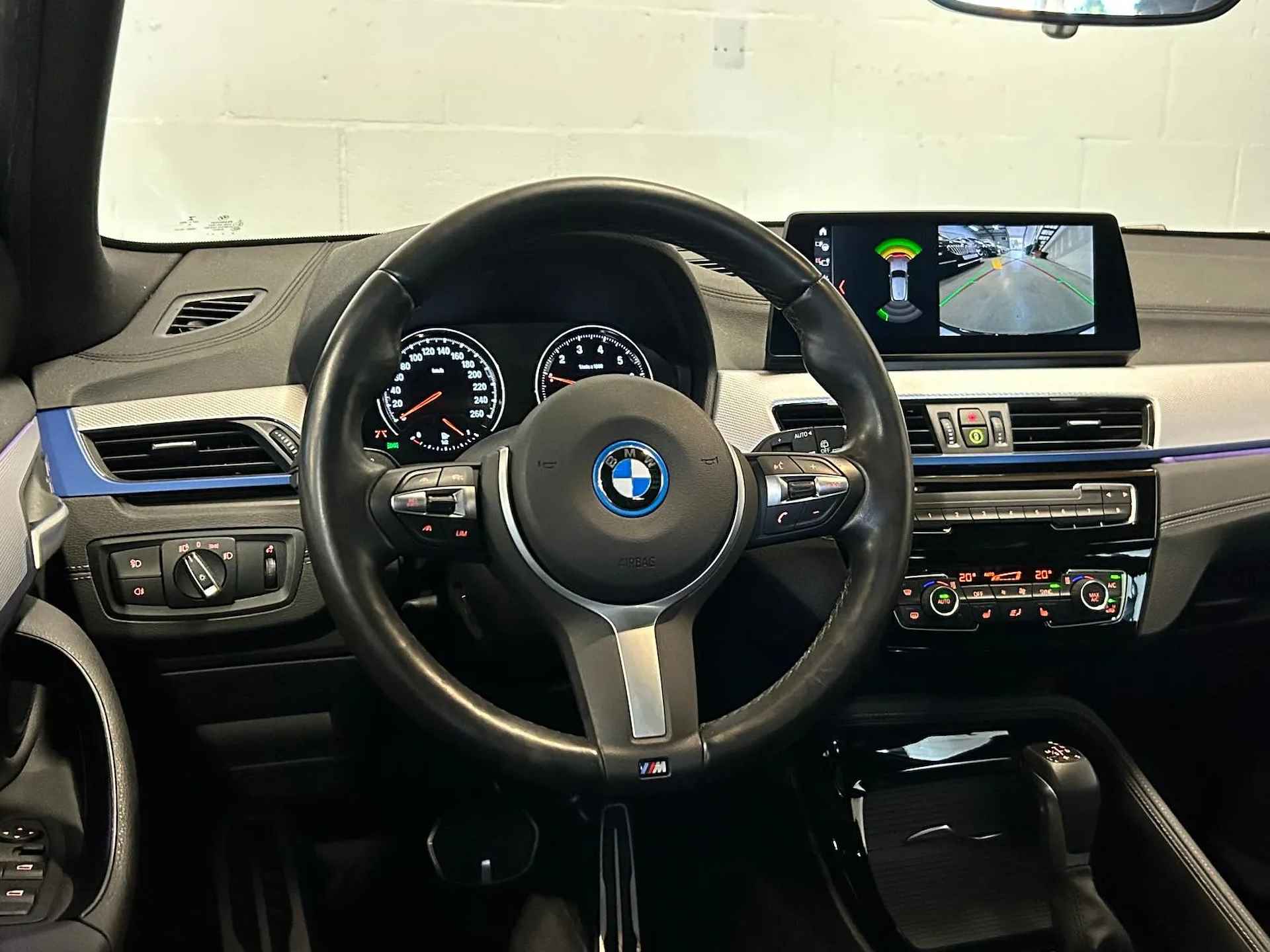 BMW X2 xDrive25e High Exec. - M-Sport - Panorama - Adaptief - 9/25