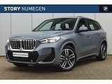 BMW iX1 xDrive30 M Sport / Panoramadak / Adaptieve LED / Adaptief M Onderstel / Comfort Access / Stuurverwarming / Parking Assistant