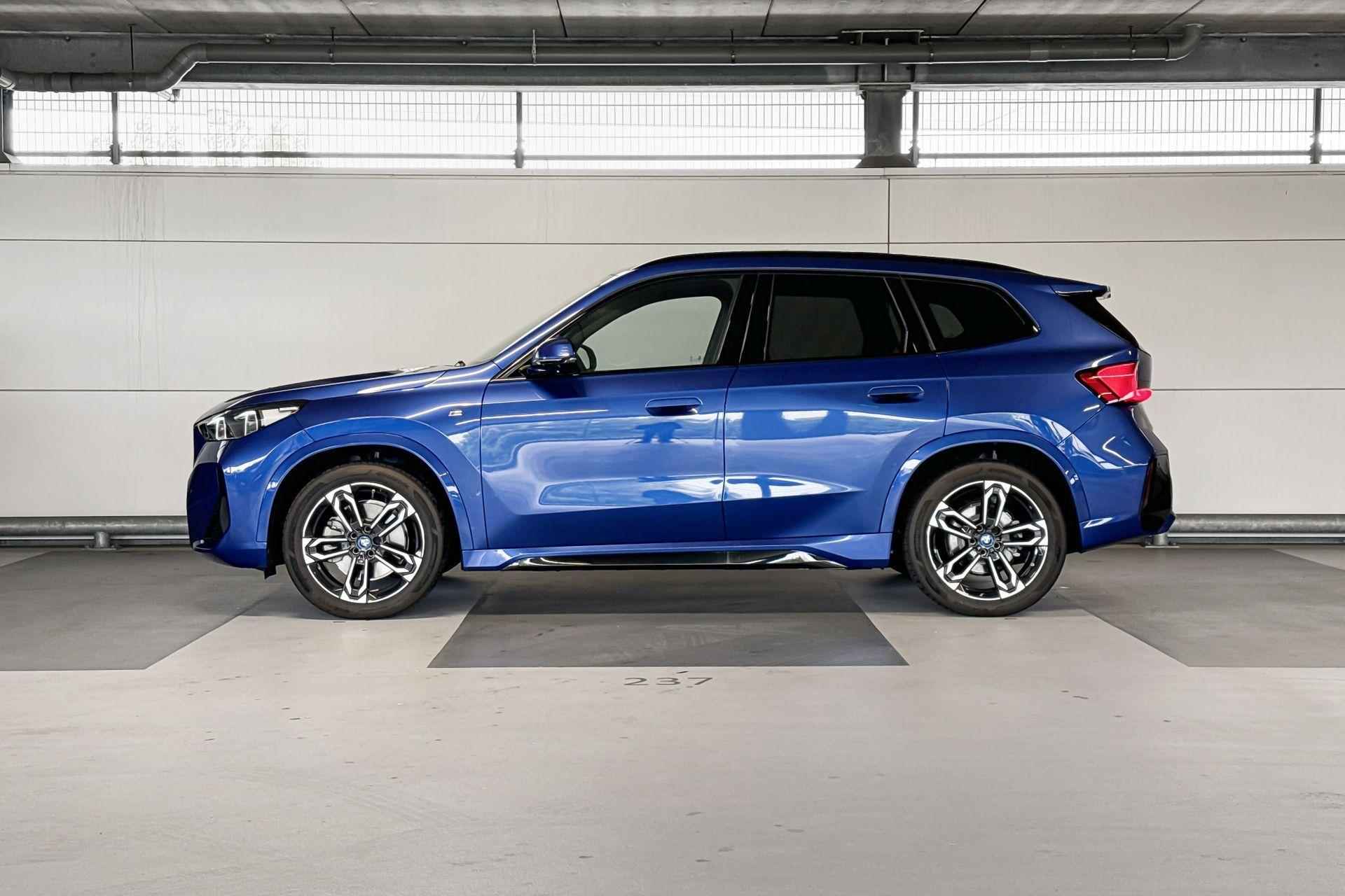 BMW iX1 xDrive30 67 kWh - 2/22