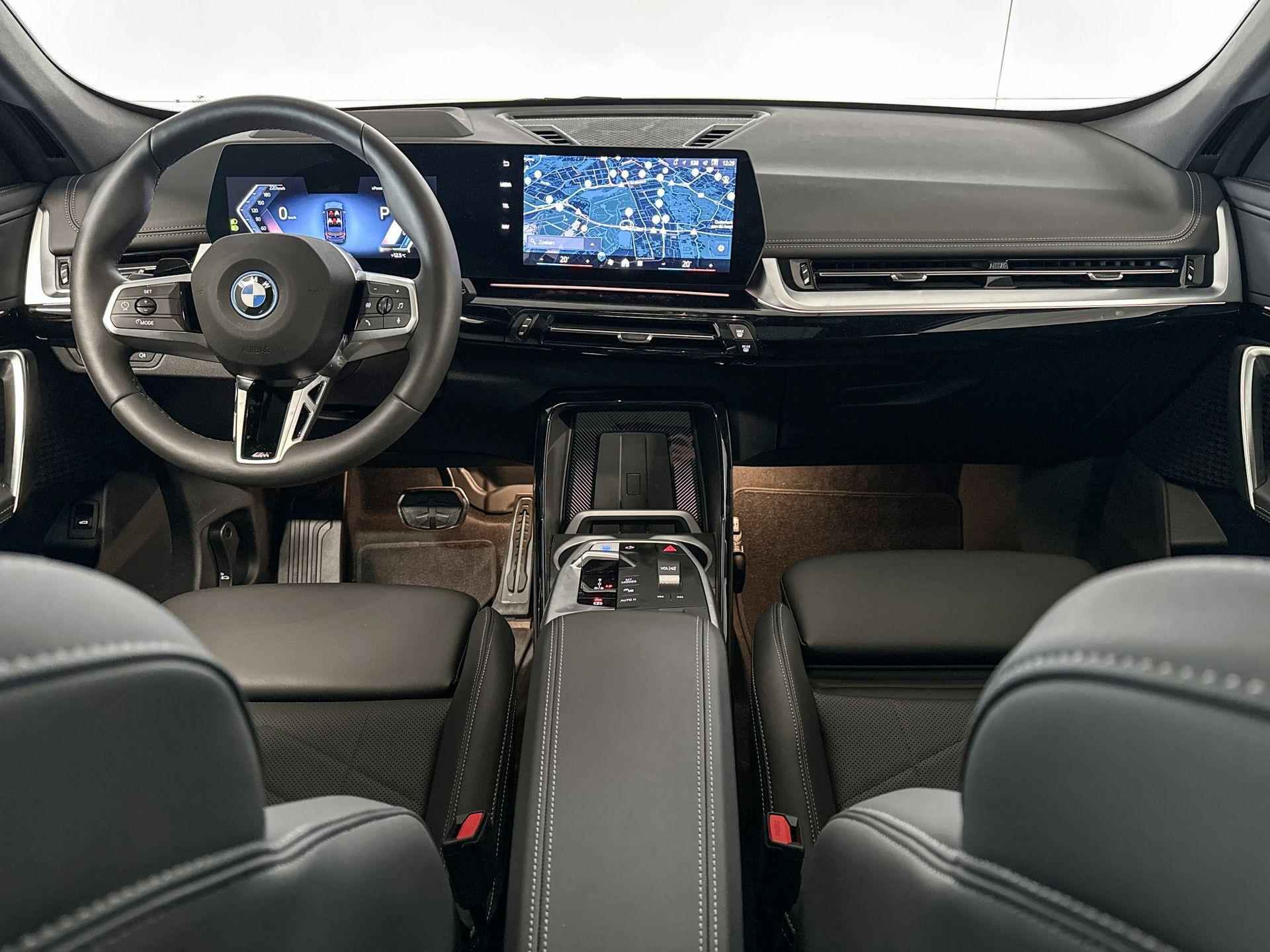 BMW iX1 xDrive30 67 kWh - 12/22